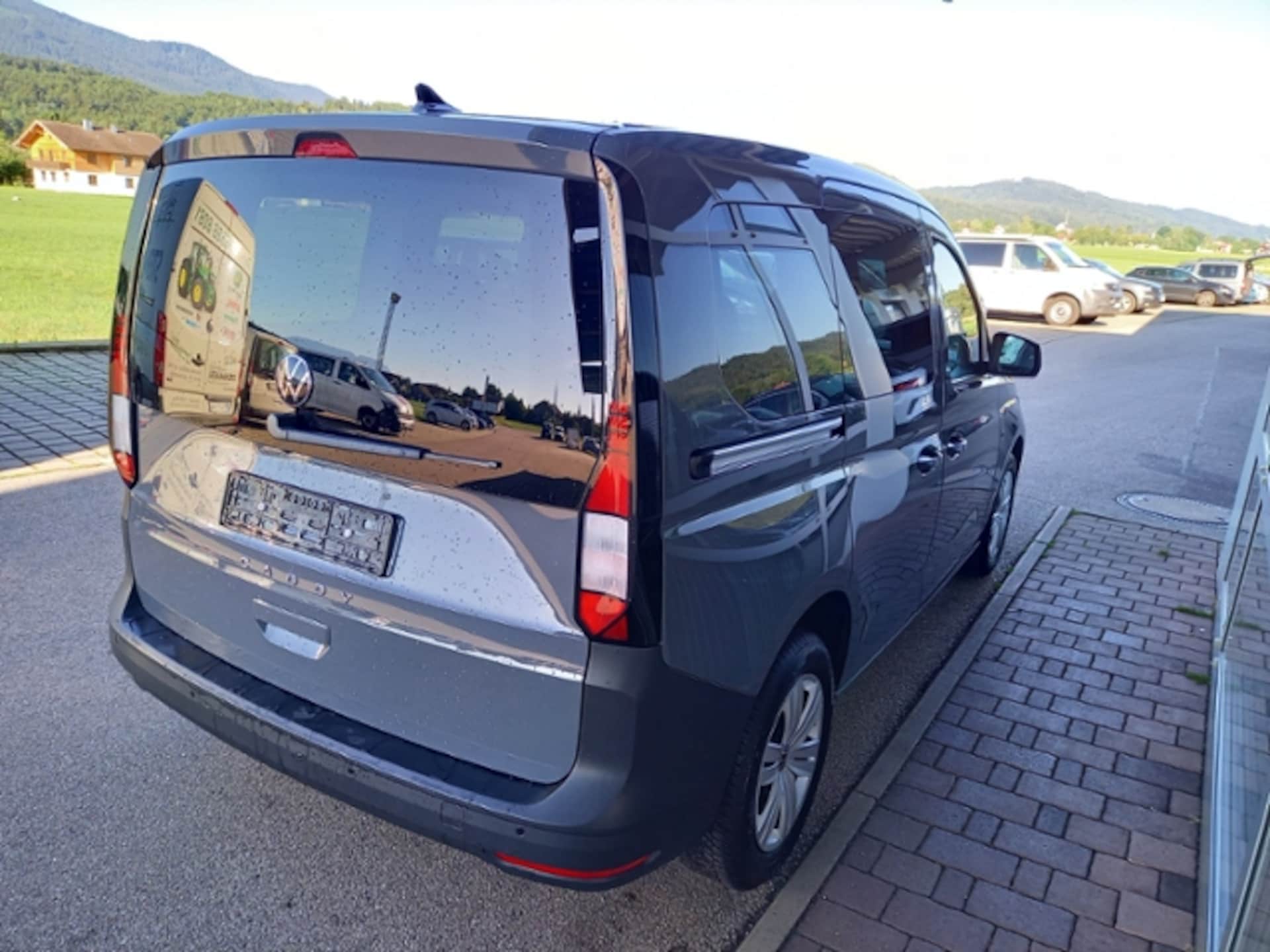 Volkswagen Caddy Basis-Modell