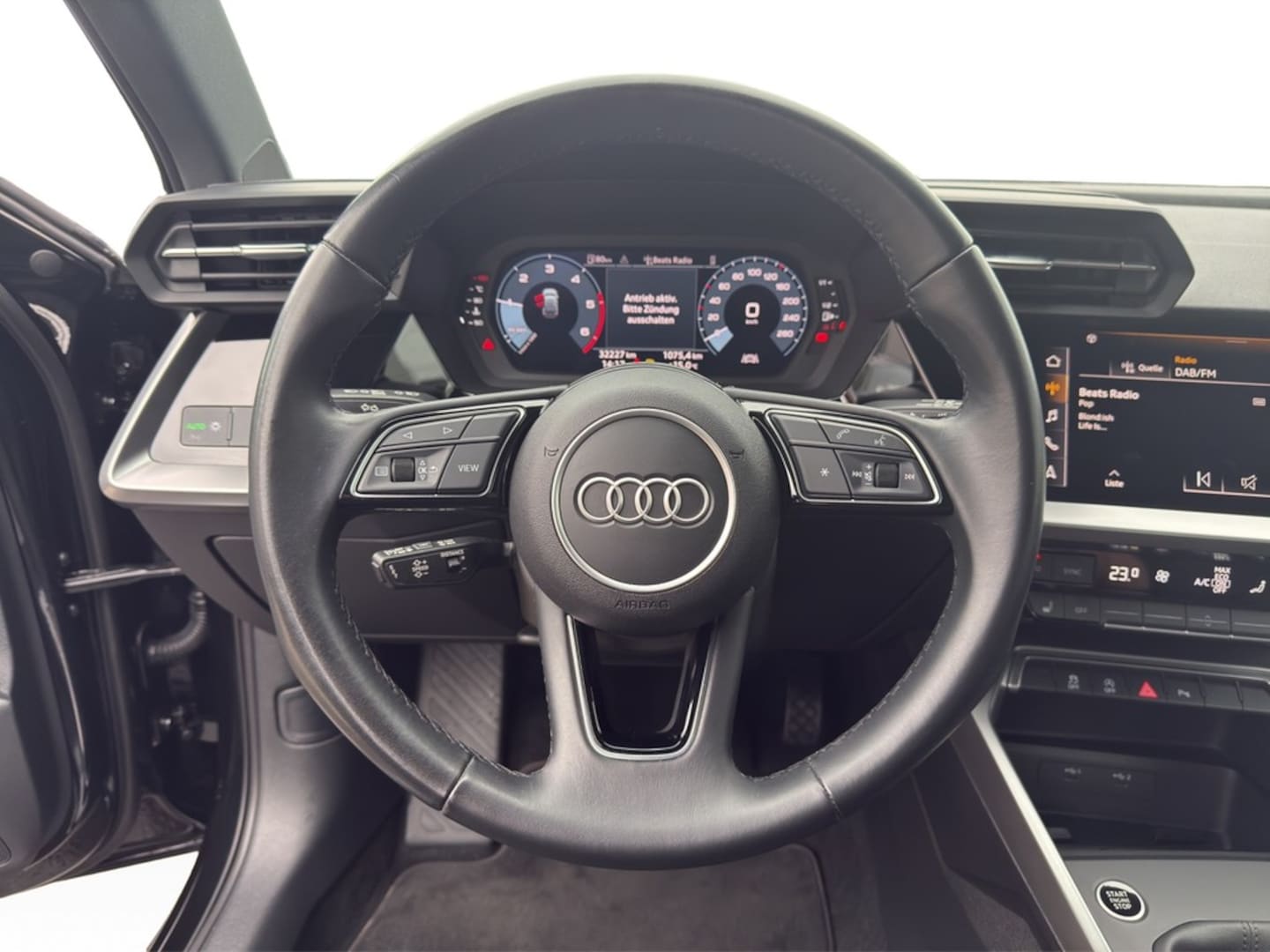 Bild über Audi A3 Sportback advanced 30 TDI Schaltgetriebe - für weitere Informationen kontaktieren Sie den Audi Partner