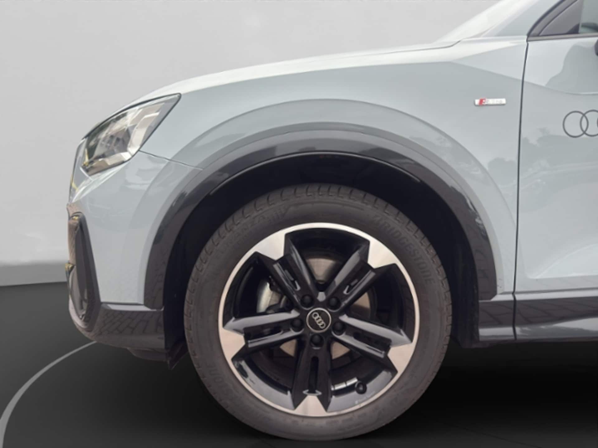 Audi Q2 S line