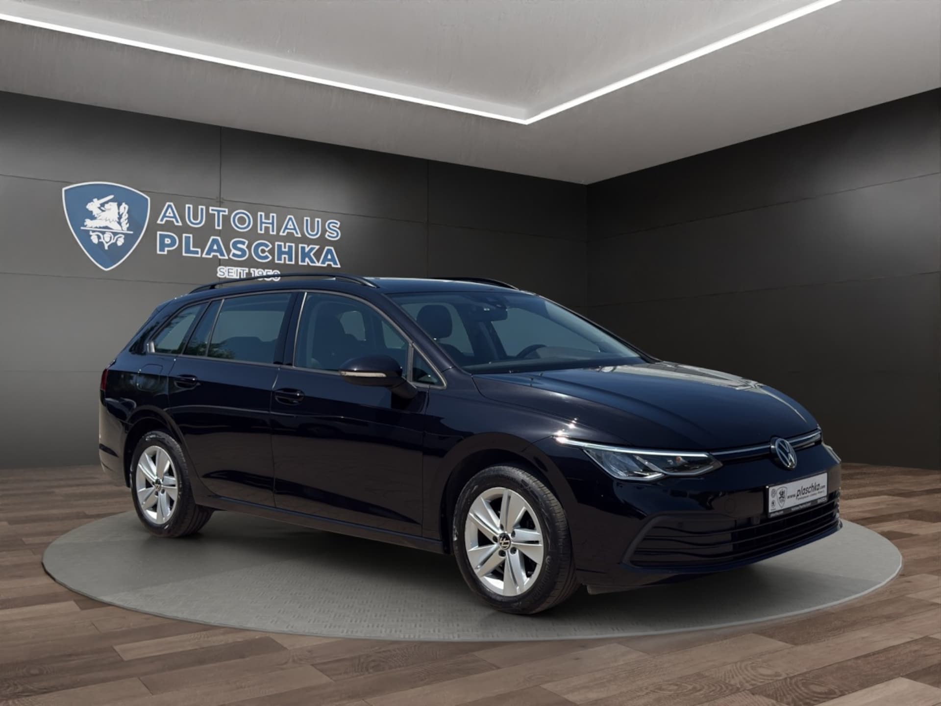 Volkswagen Golf Variant Life