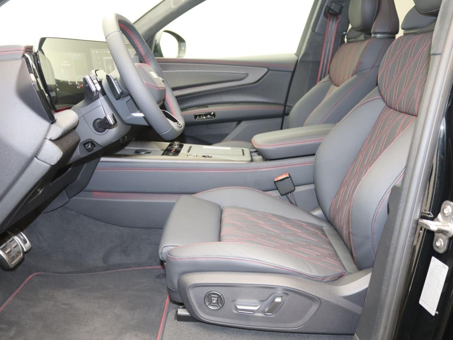 Bild über Audi Q7 SUV TDI quattro 220 kW tiptronic - für weitere Informationen kontaktieren Sie den Audi Partner
