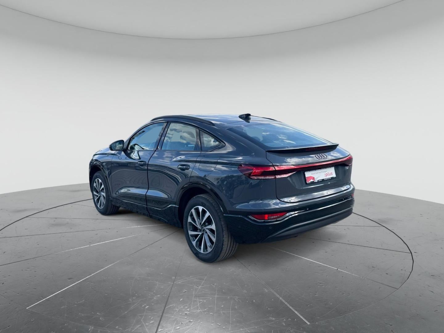 Bild über Audi Q6 Sportback e-tron e-tron - für weitere Informationen kontaktieren Sie den Audi Partner
