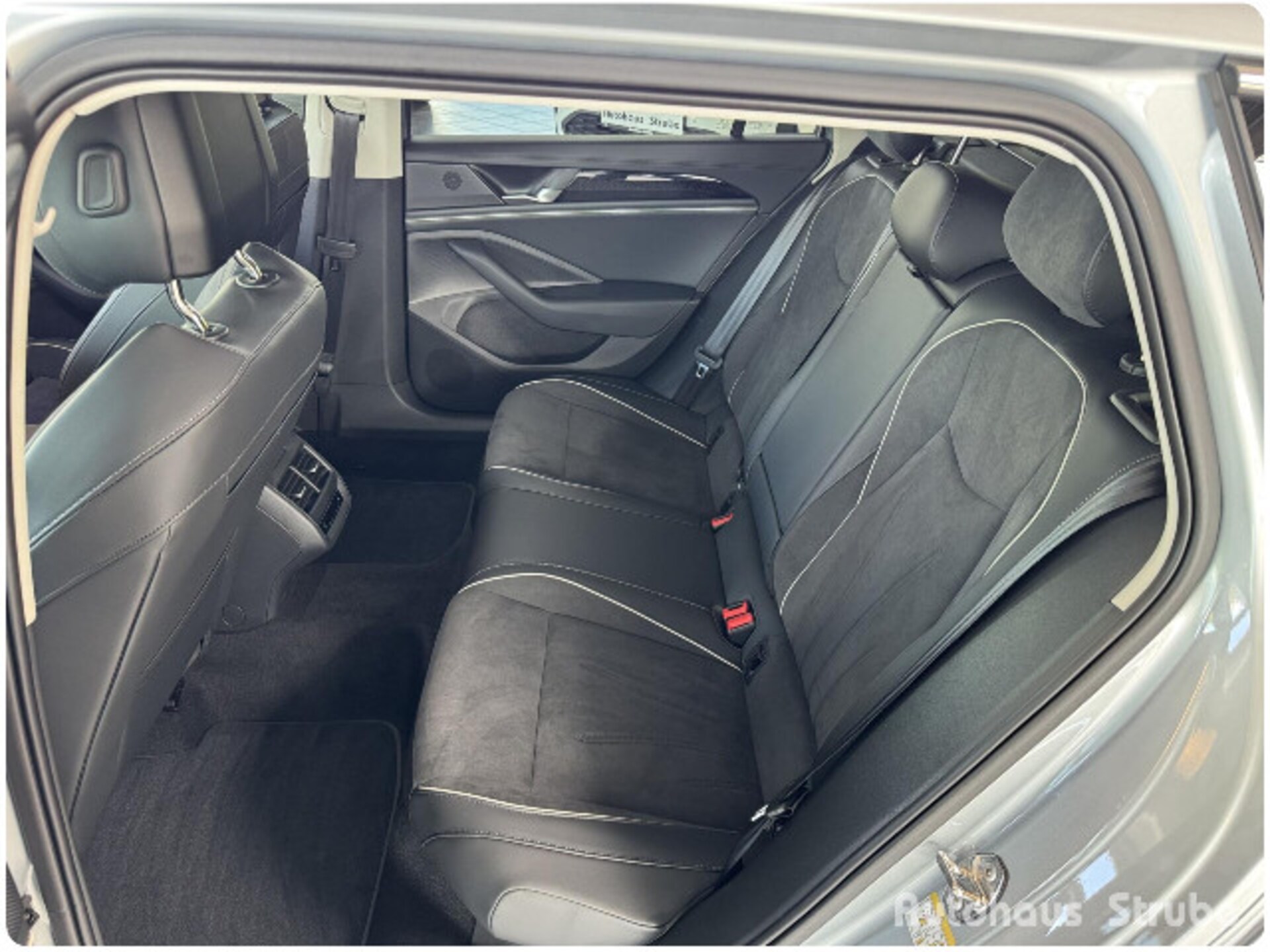 Volkswagen Passat Business
