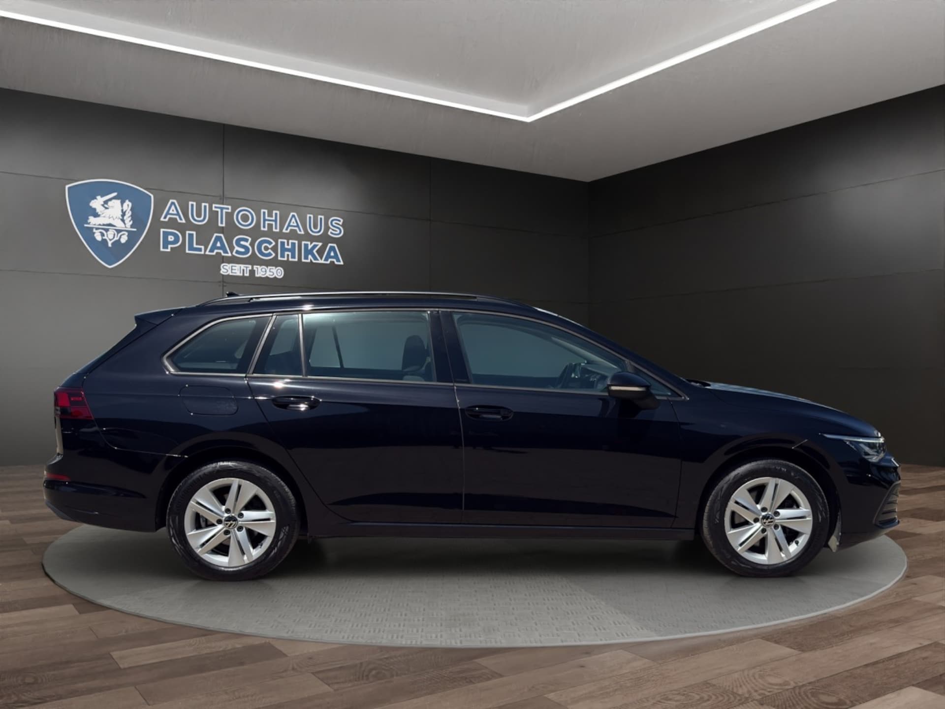 Volkswagen Golf Variant Life