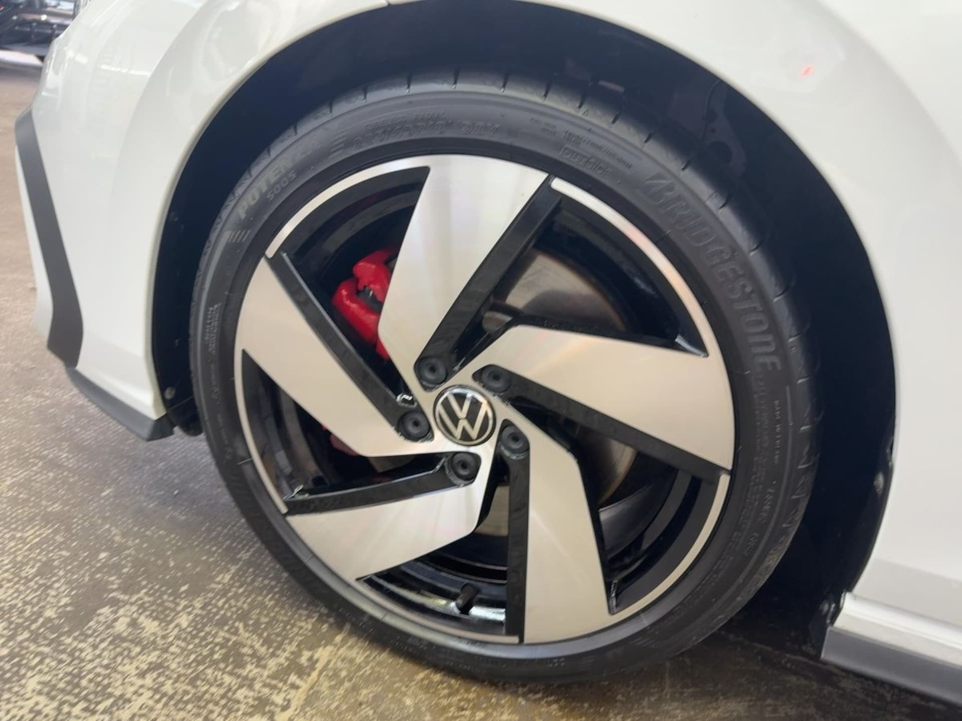 Volkswagen Golf GTI
