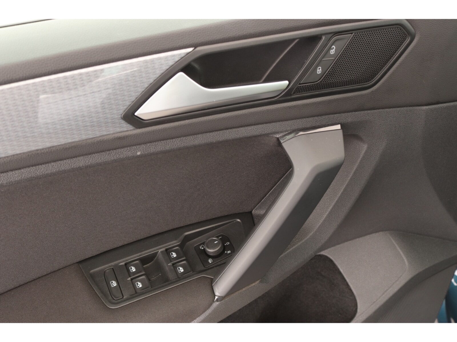 Volkswagen Tiguan – Bild 11