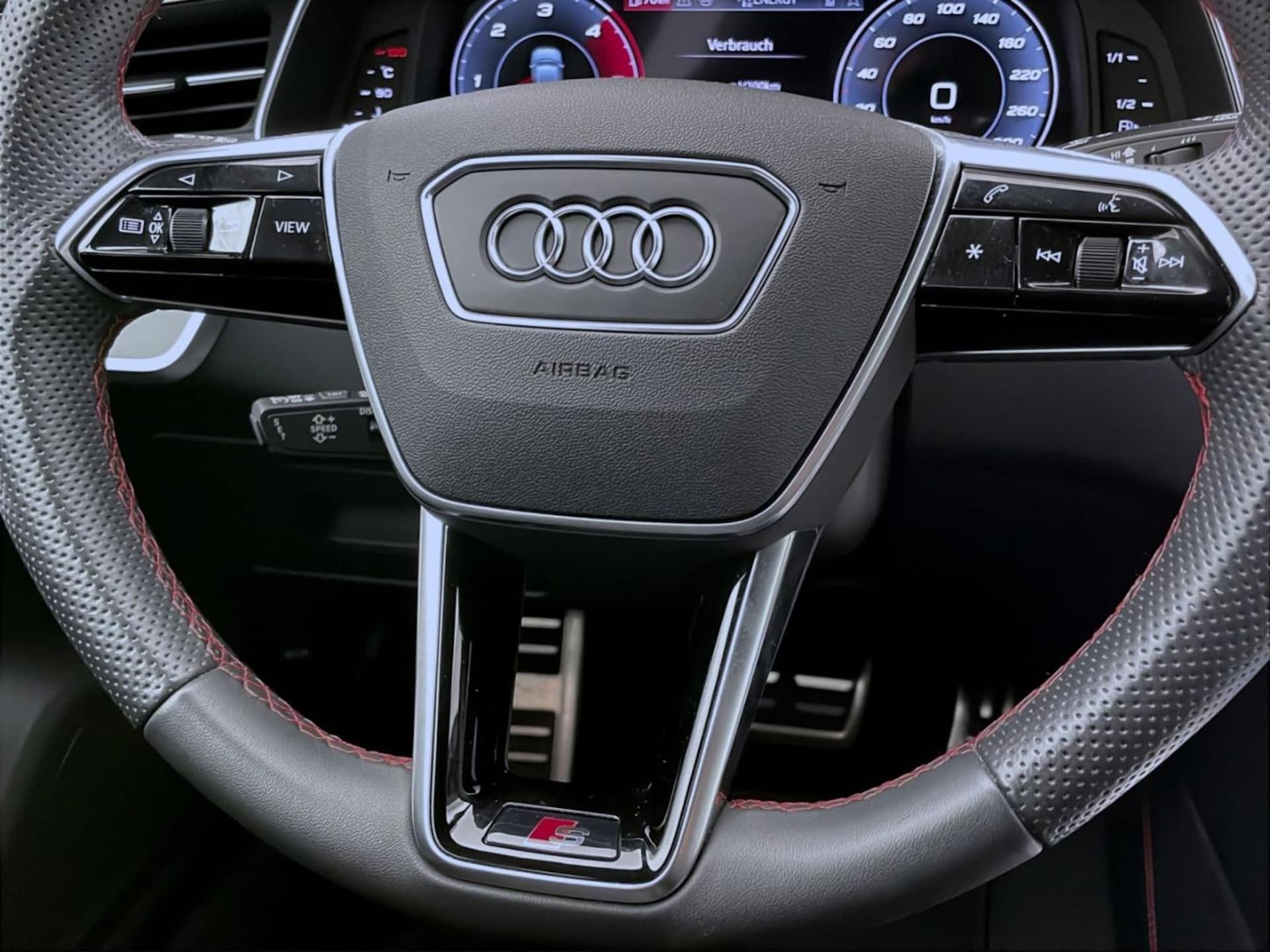 Audi S6 Avant