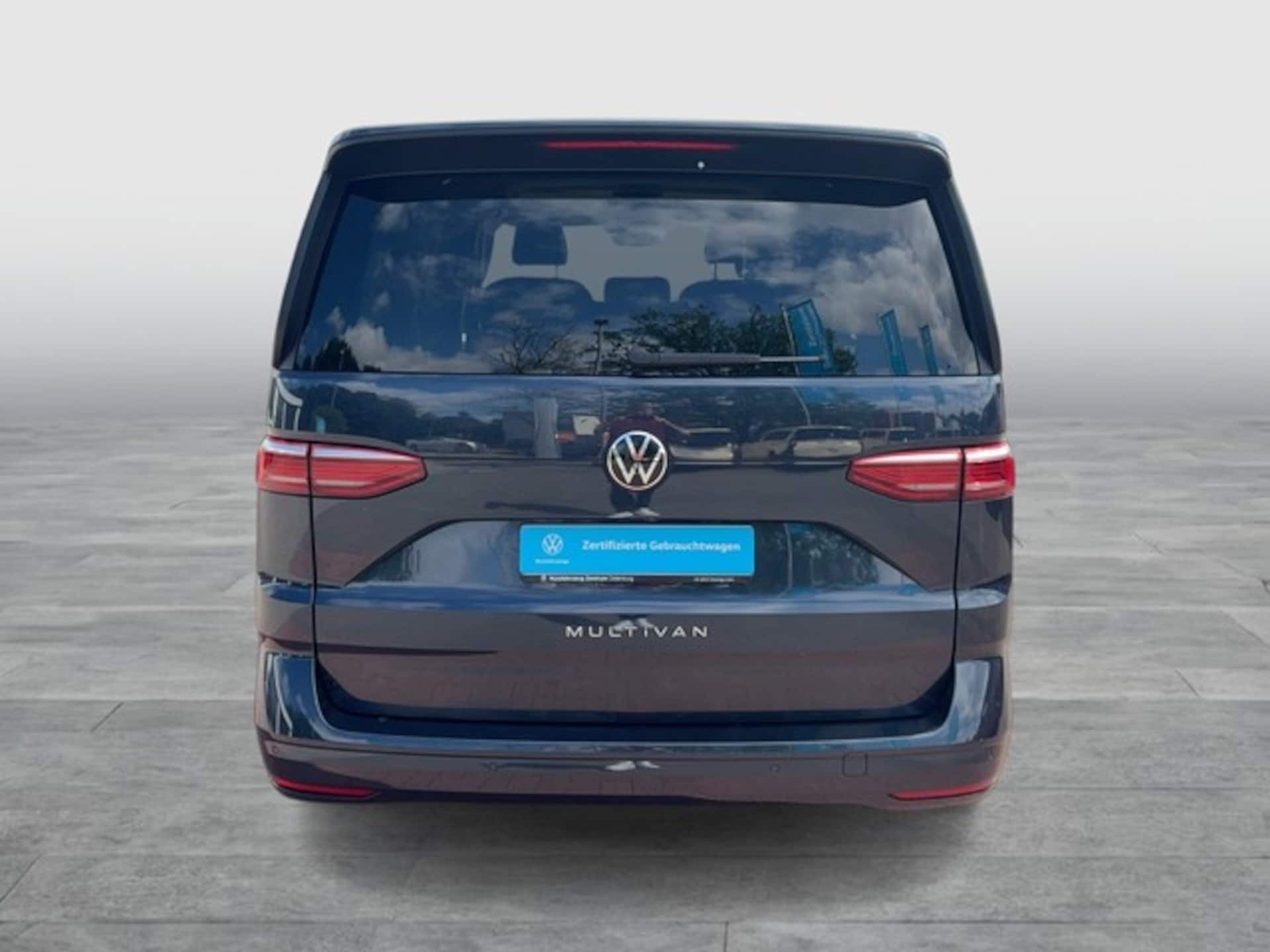 Volkswagen Multivan Basis-Modell