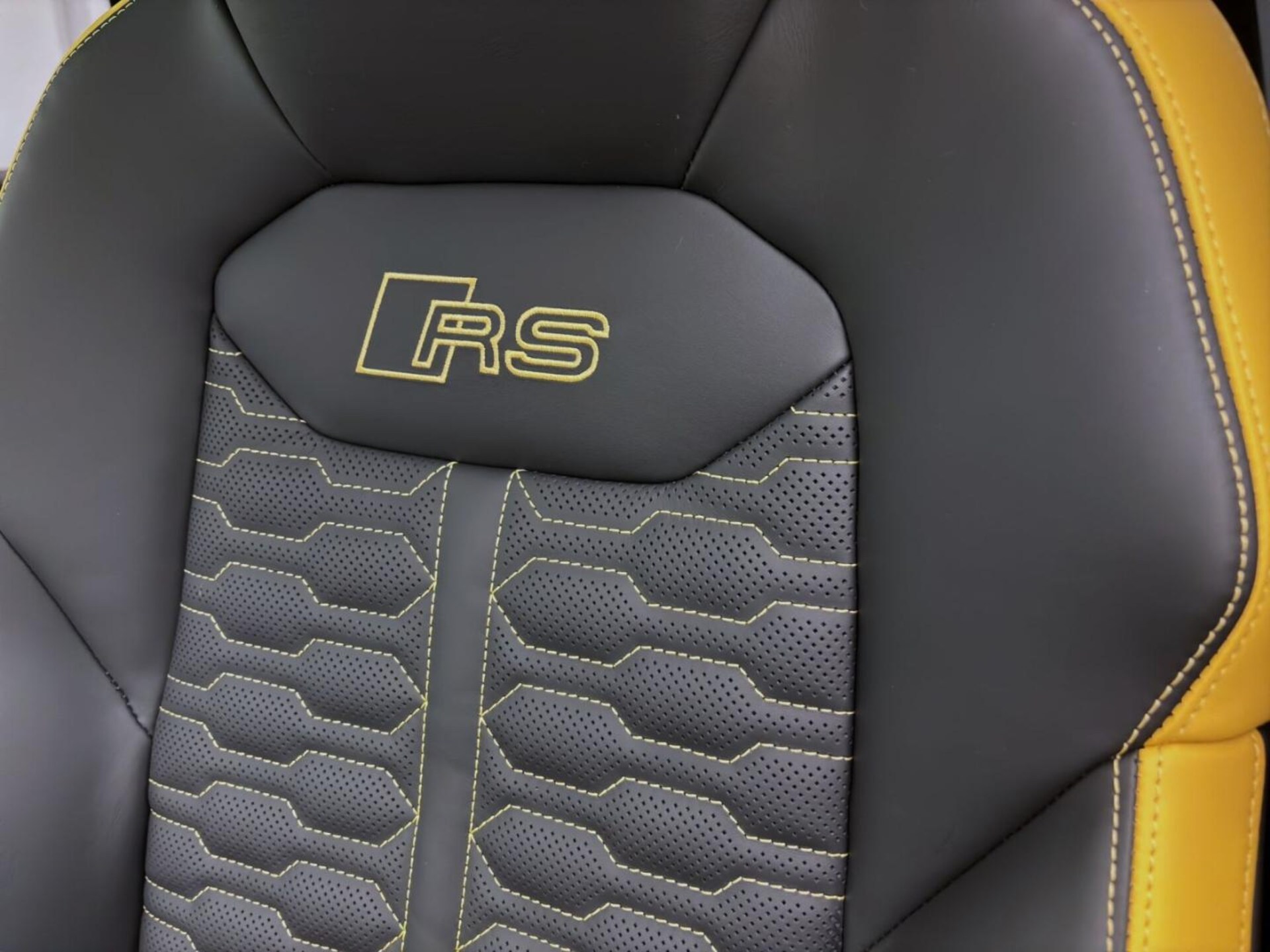 Audi RS Q8 SUV performance