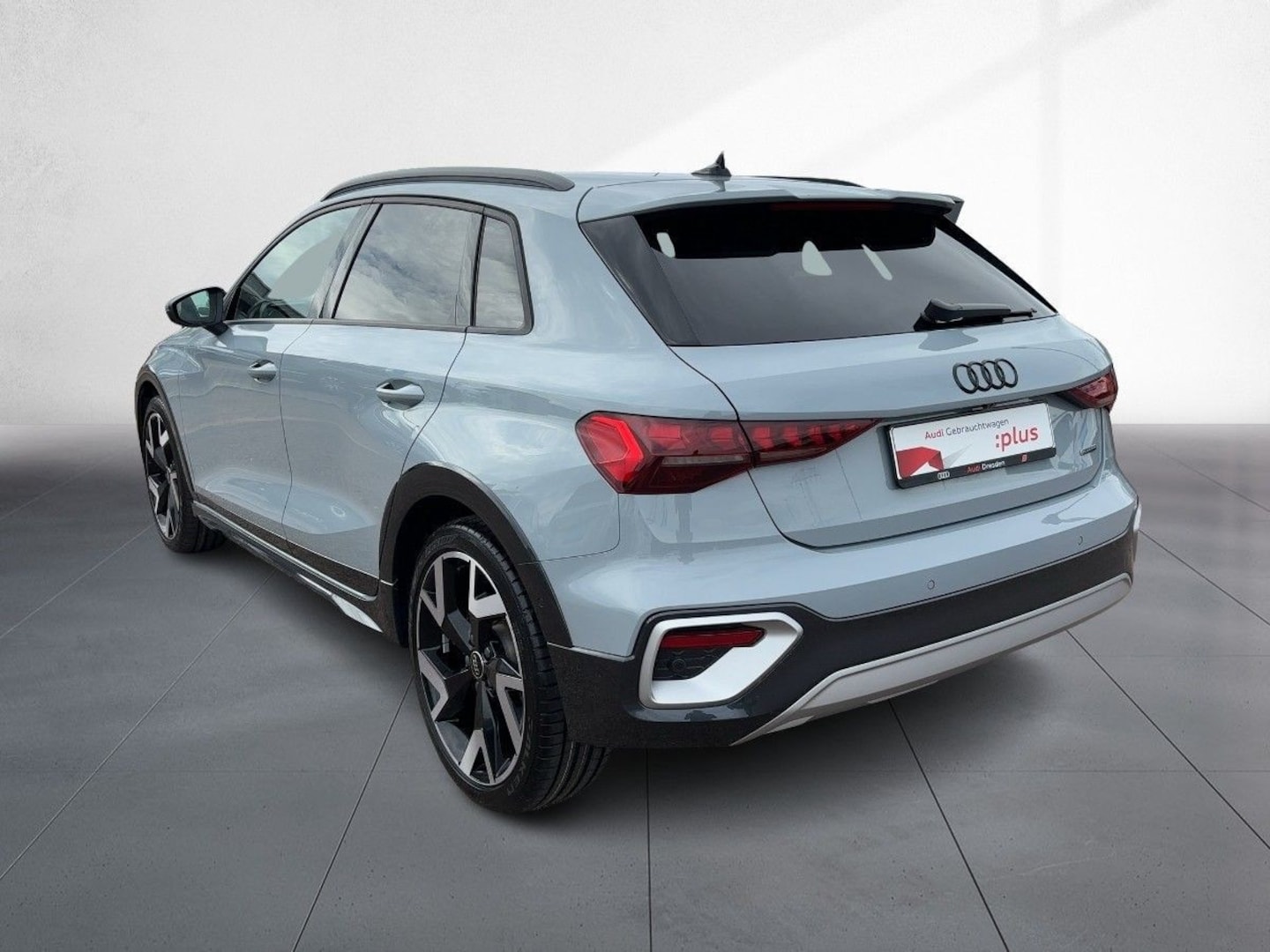 Bild über Audi A3 allstreet TFSI quattro S tronic - für weitere Informationen kontaktieren Sie den Audi Partner