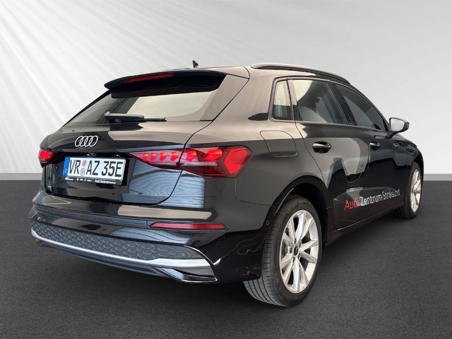 Bild über Audi A3 Sportback TFSI e TFSI e 150 kW S tronic - für weitere Informationen kontaktieren Sie den Audi Partner