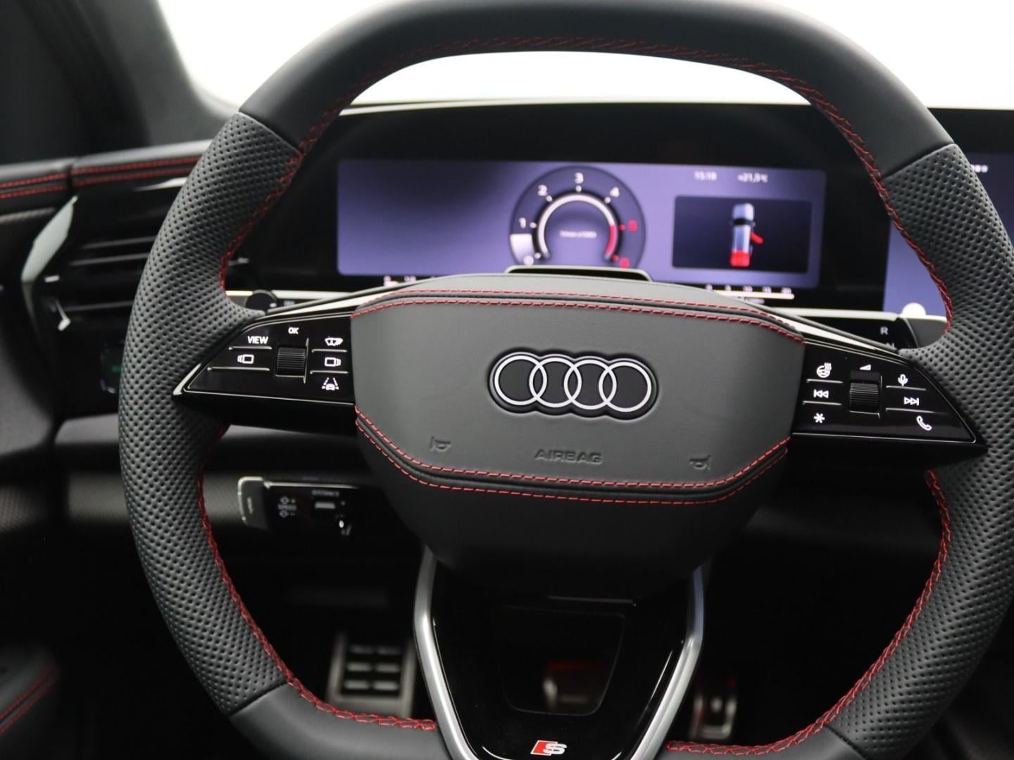 Bild über Audi Q7 SUV TDI quattro 220 kW tiptronic - für weitere Informationen kontaktieren Sie den Audi Partner