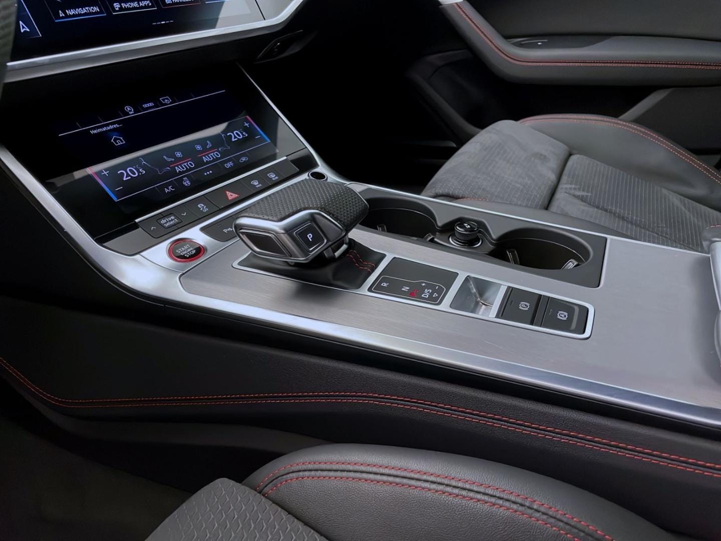 Bild über Audi S6 Avant TDI quattro tiptronic - für weitere Informationen kontaktieren Sie den Audi Partner