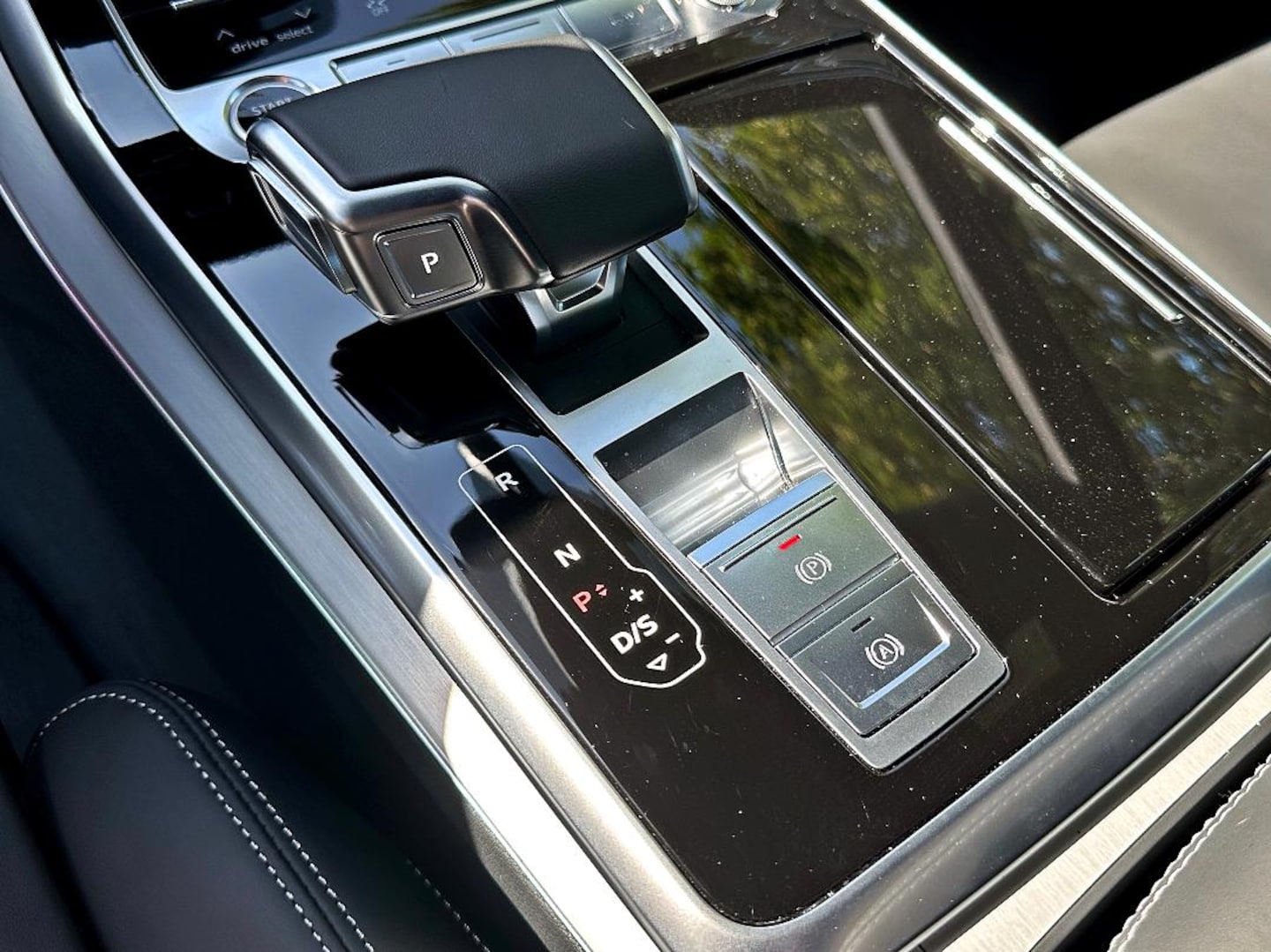 Bild über Audi Q7 SUV S line business TFSI quattro 250 kW tiptronic - für weitere Informationen kontaktieren Sie den Audi Partner