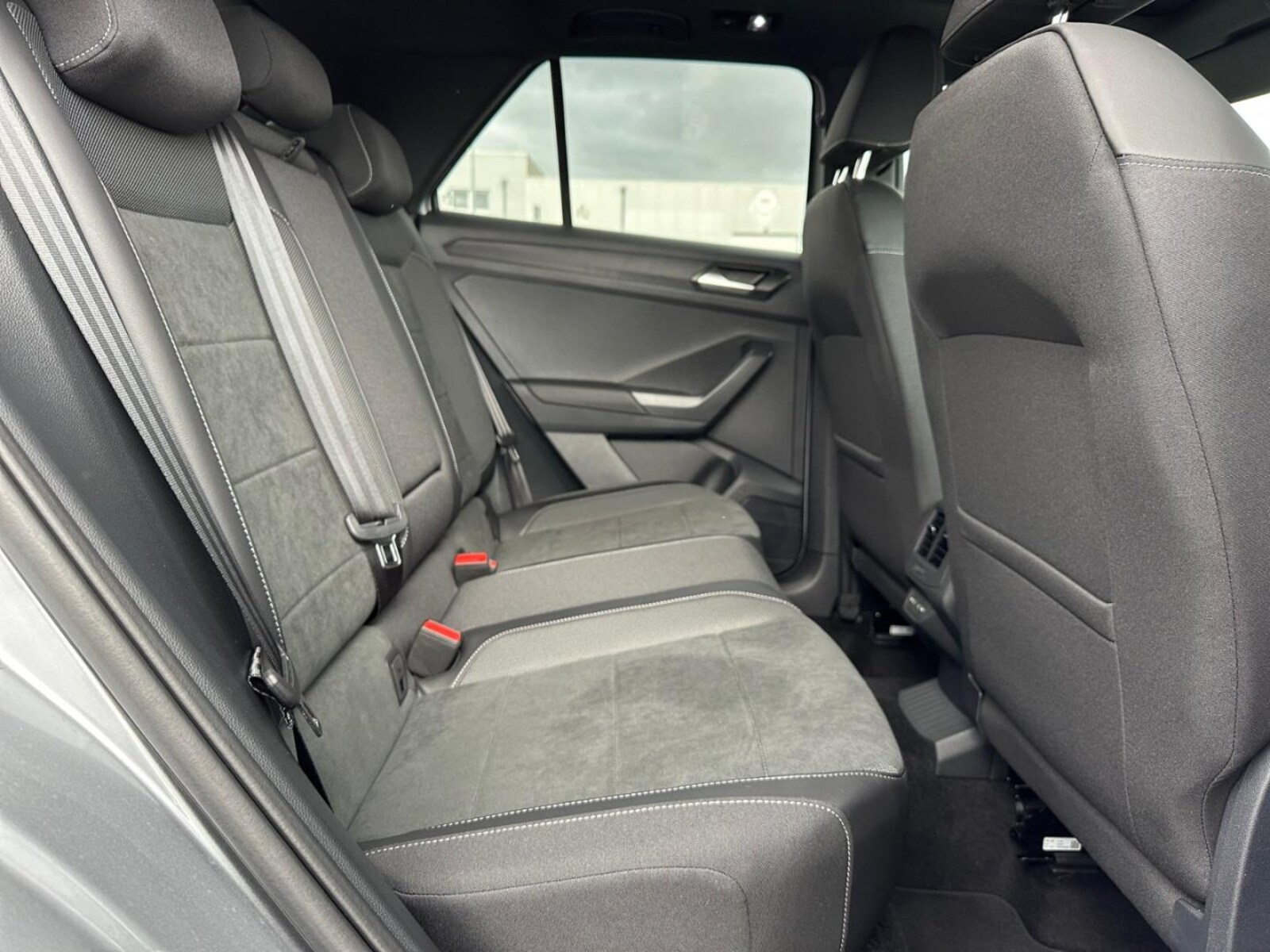 Volkswagen T-Roc – Bild 11