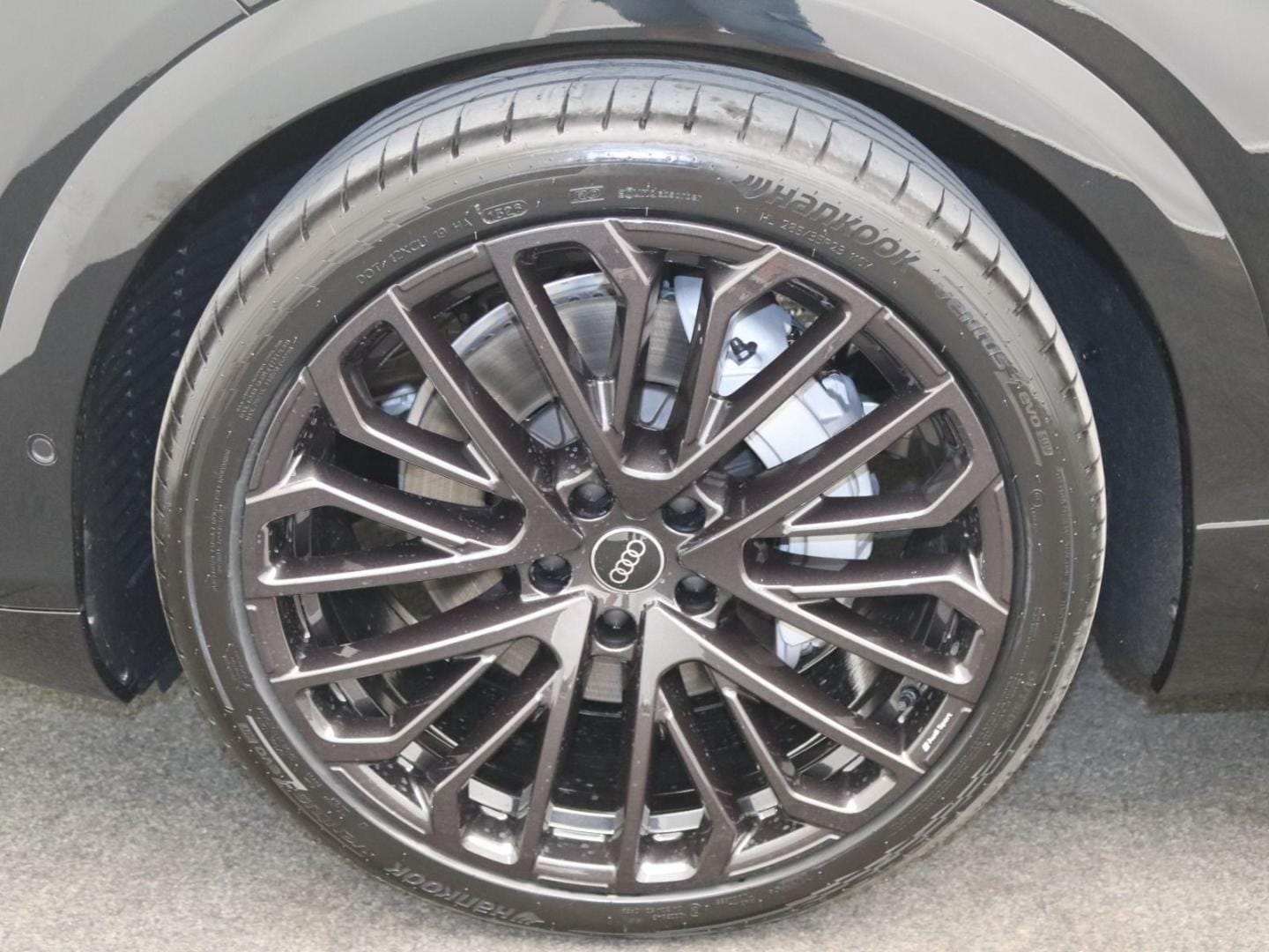Bild über Audi Q7 SUV TDI quattro 220 kW tiptronic - für weitere Informationen kontaktieren Sie den Audi Partner
