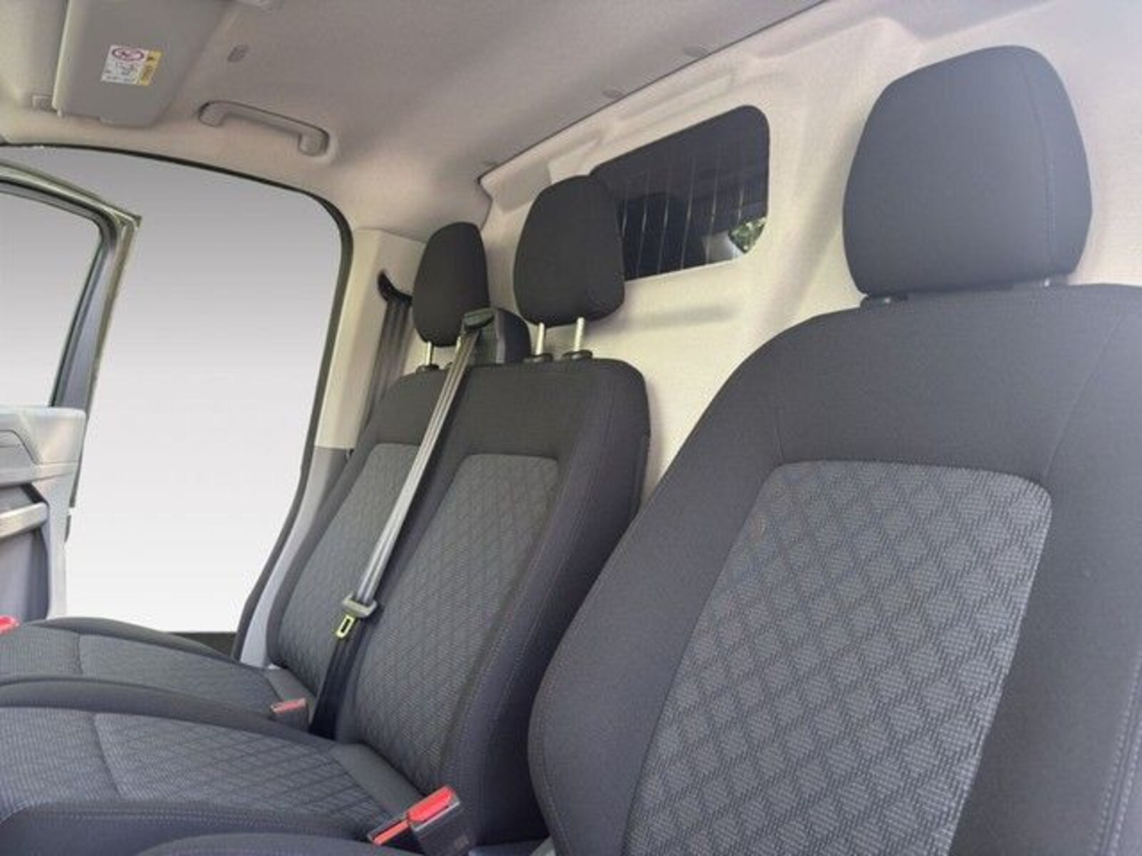 Volkswagen Transporter Kasten kurzer Radstand – Bild 13