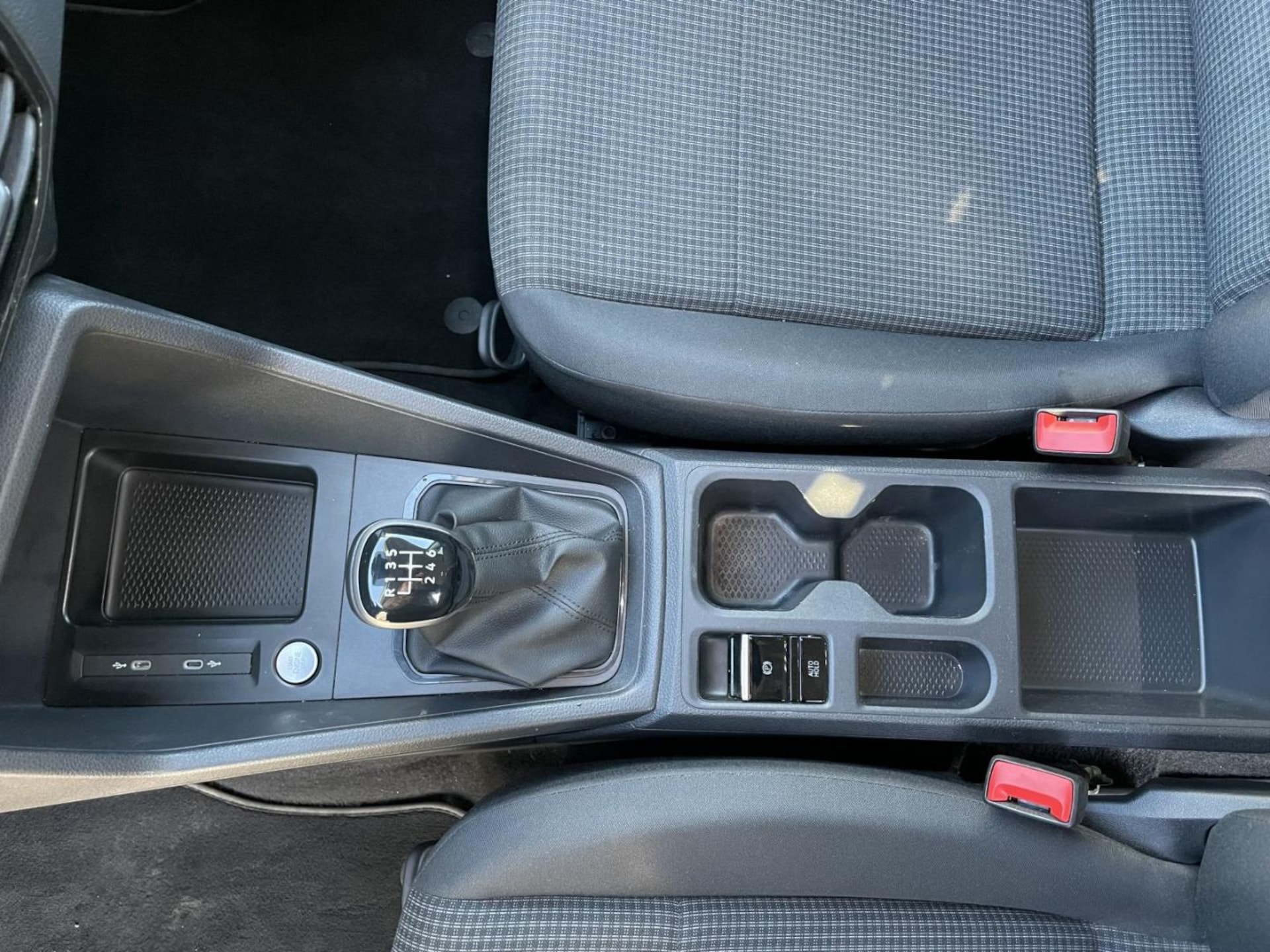 Volkswagen Caddy Maxi Basis-Modell