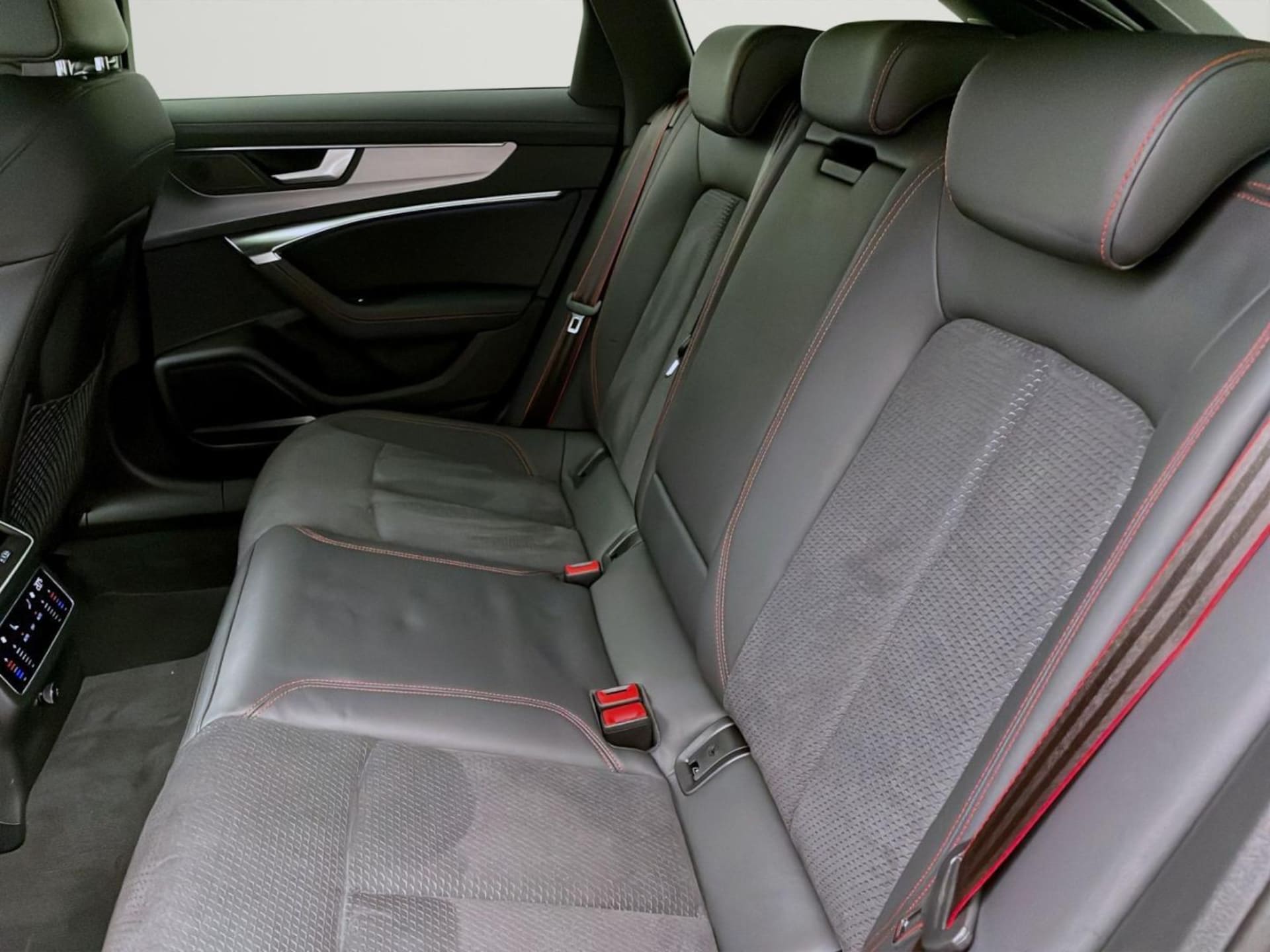 Audi S6 Avant