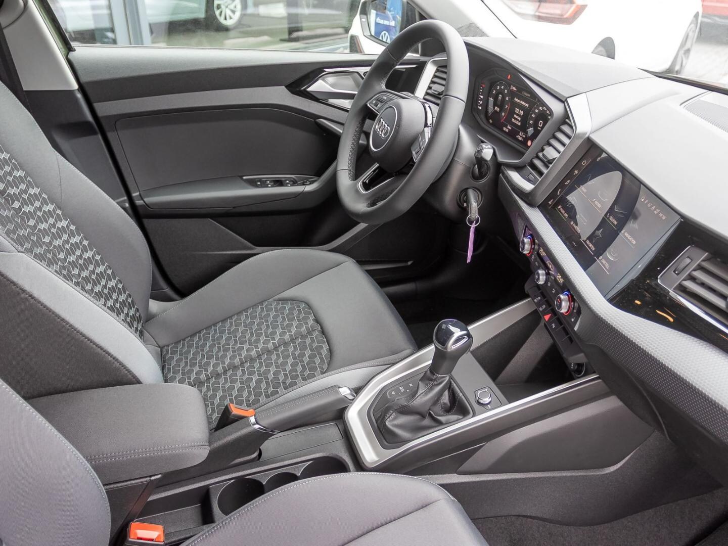 Bild über Audi A1 Sportback advanced 25 TFSI S tronic - für weitere Informationen kontaktieren Sie den Audi Partner