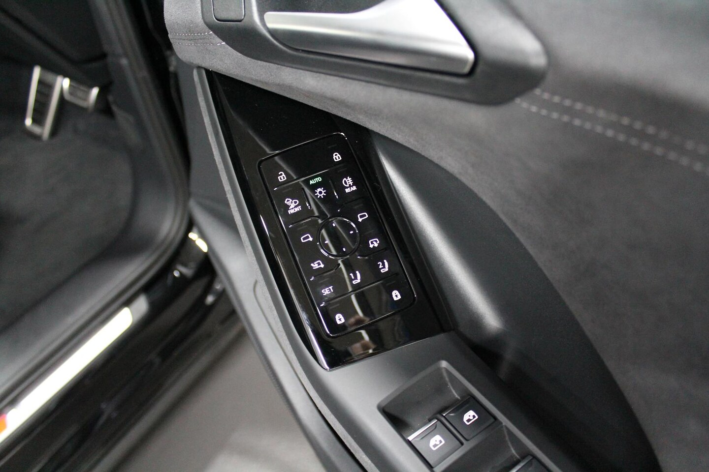 Image about Audi SQ6 Sportback e-tron e-tron quattro