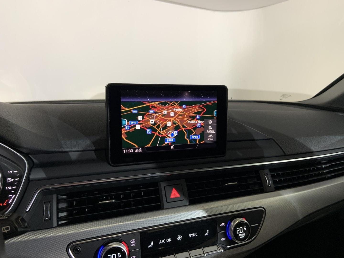 Image about Audi A4 Avant Business Sport 2.0 TDI 110 kW (150 PS) 6-marce