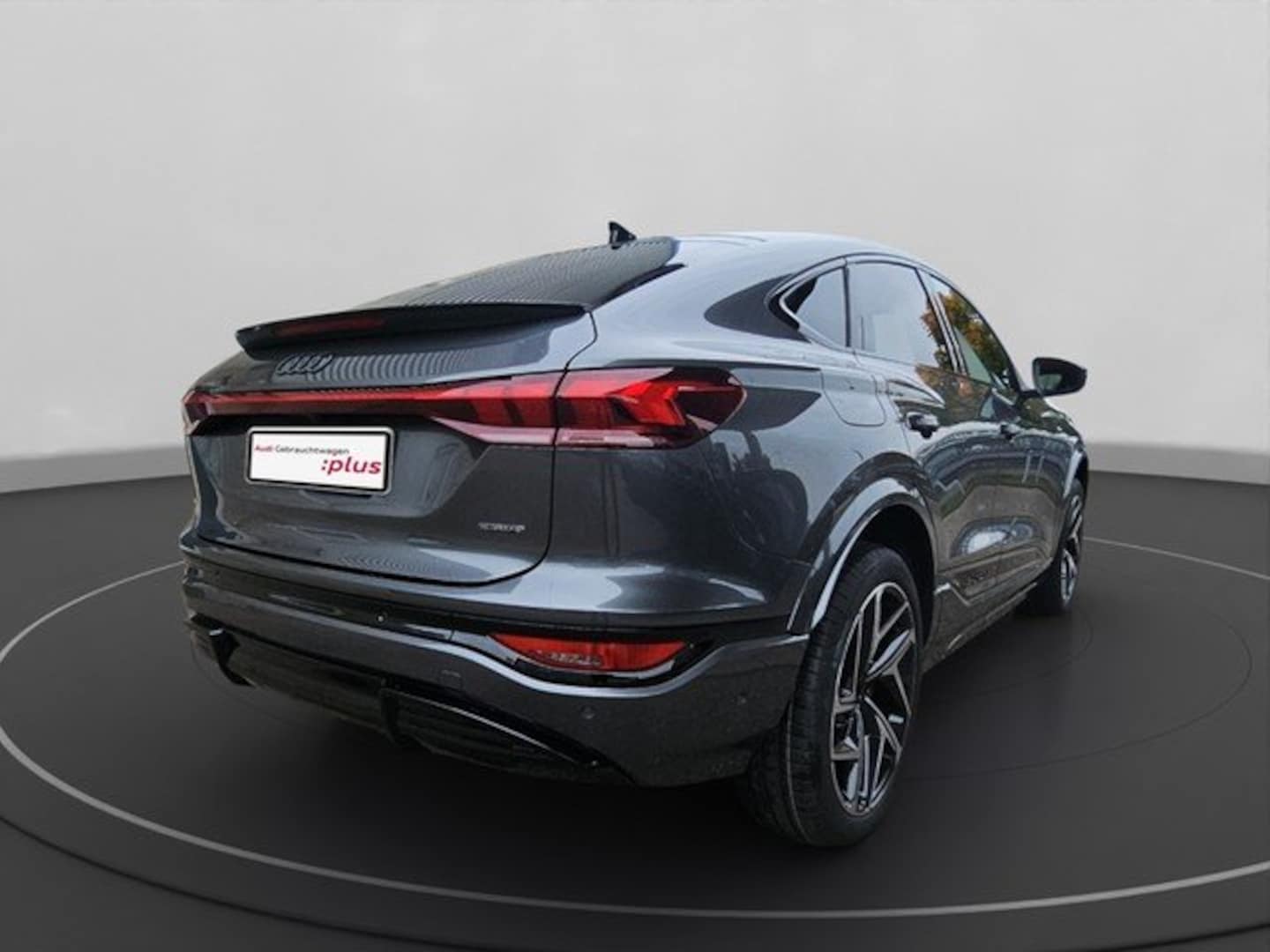 Bild über Audi Q6 Sportback e-tron e-tron quattro - für weitere Informationen kontaktieren Sie den Audi Partner
