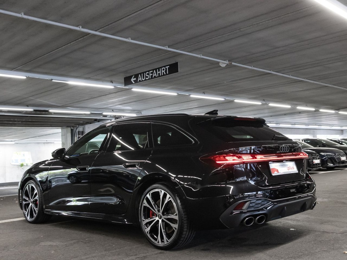 Bild über Audi S5 Avant TFSI 270 kW S tronic - für weitere Informationen kontaktieren Sie den Audi Partner