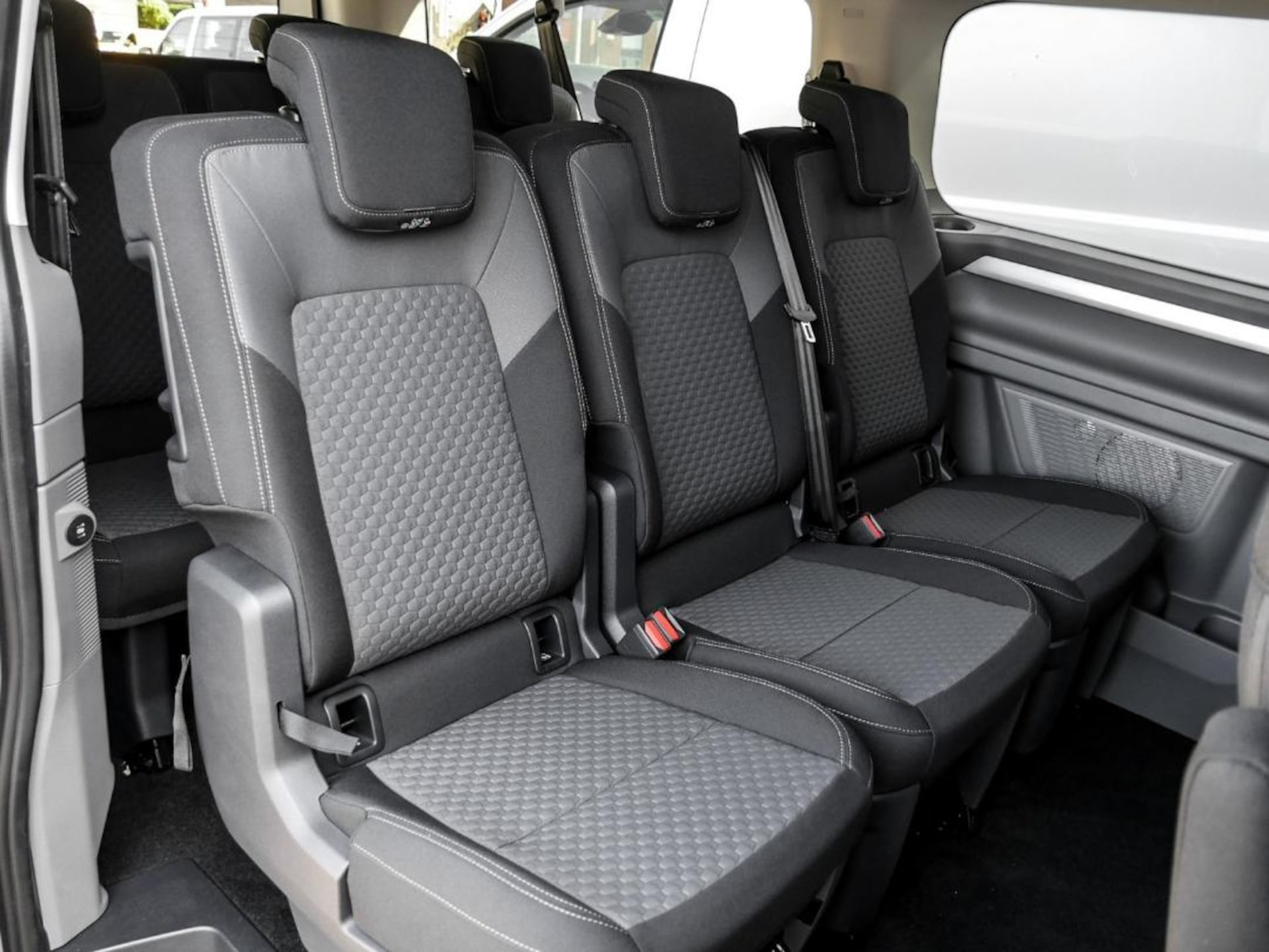 Volkswagen Caravelle langer Radstand Life