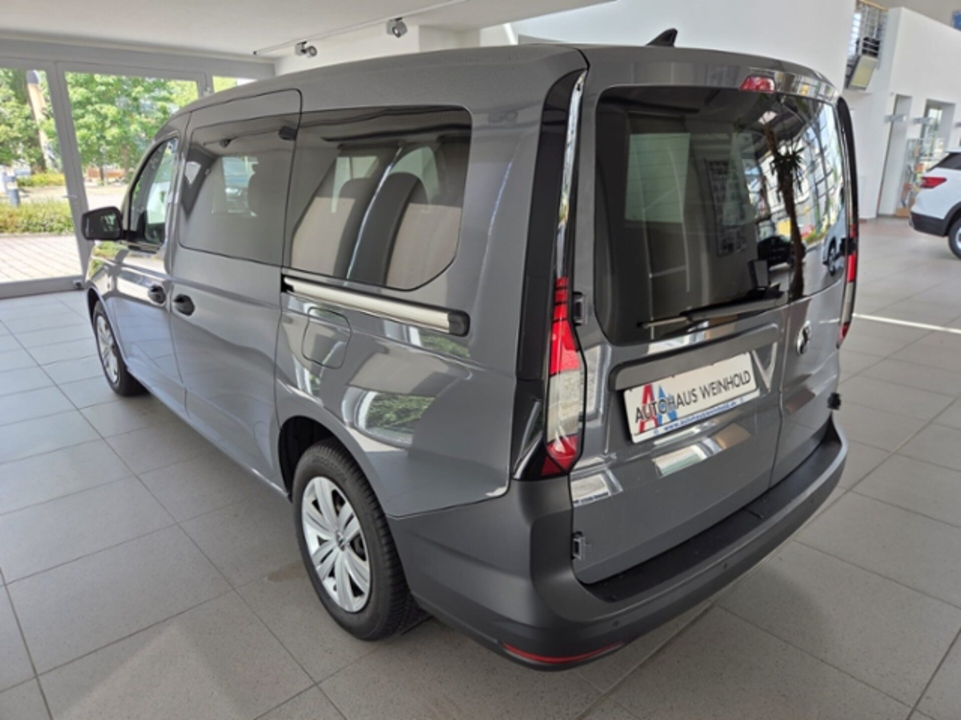 Volkswagen Caddy Maxi Kombi Basis-Modell
