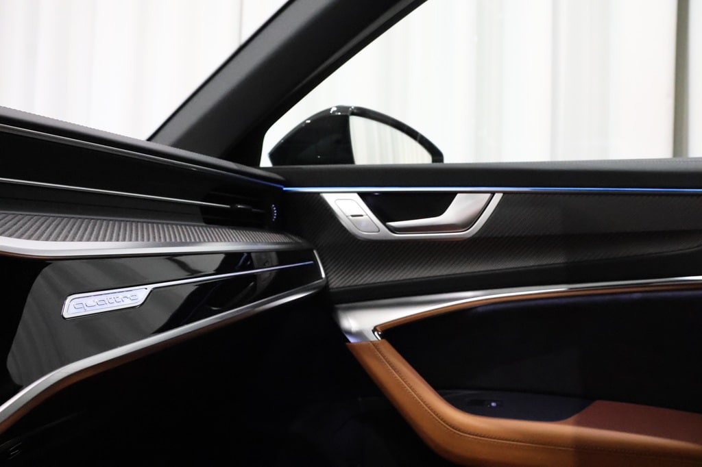 Bild som visar Audi RS 6 Avant RS 6 Avant performance 630 hk tiptronic - för mer information kontakta din Audi Partner