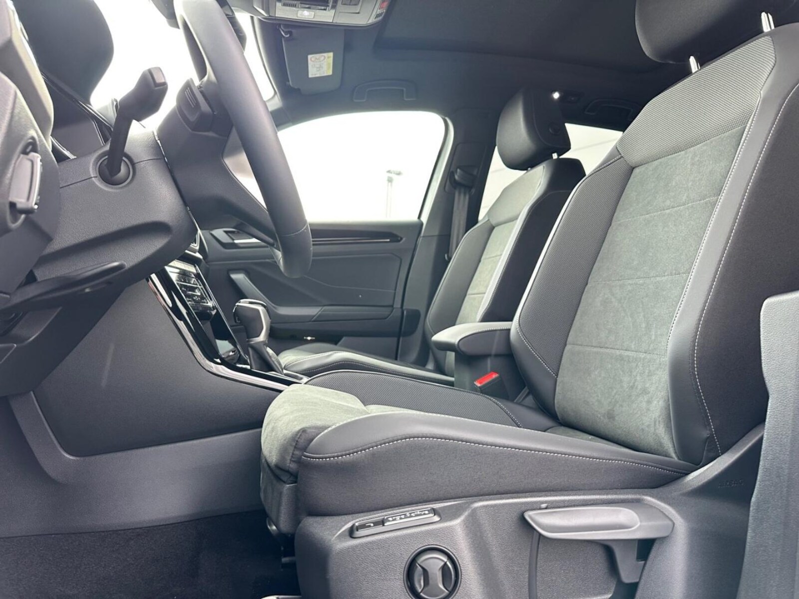 Volkswagen T-Roc – Bild 23