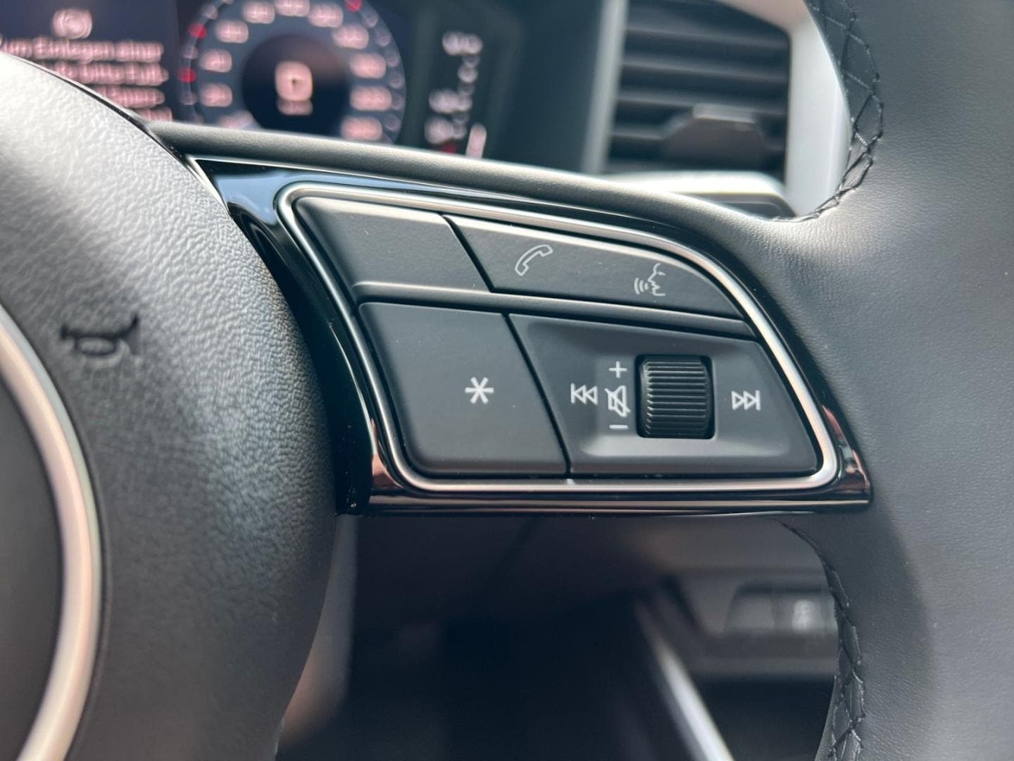 Bild über Audi A1 Sportback 25 TFSI S tronic - für weitere Informationen kontaktieren Sie den Audi Partner