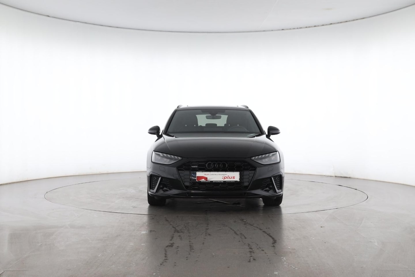 Bild über Audi A4 Avant S line 45 TFSI quattro S tronic - für weitere Informationen kontaktieren Sie den Audi Partner