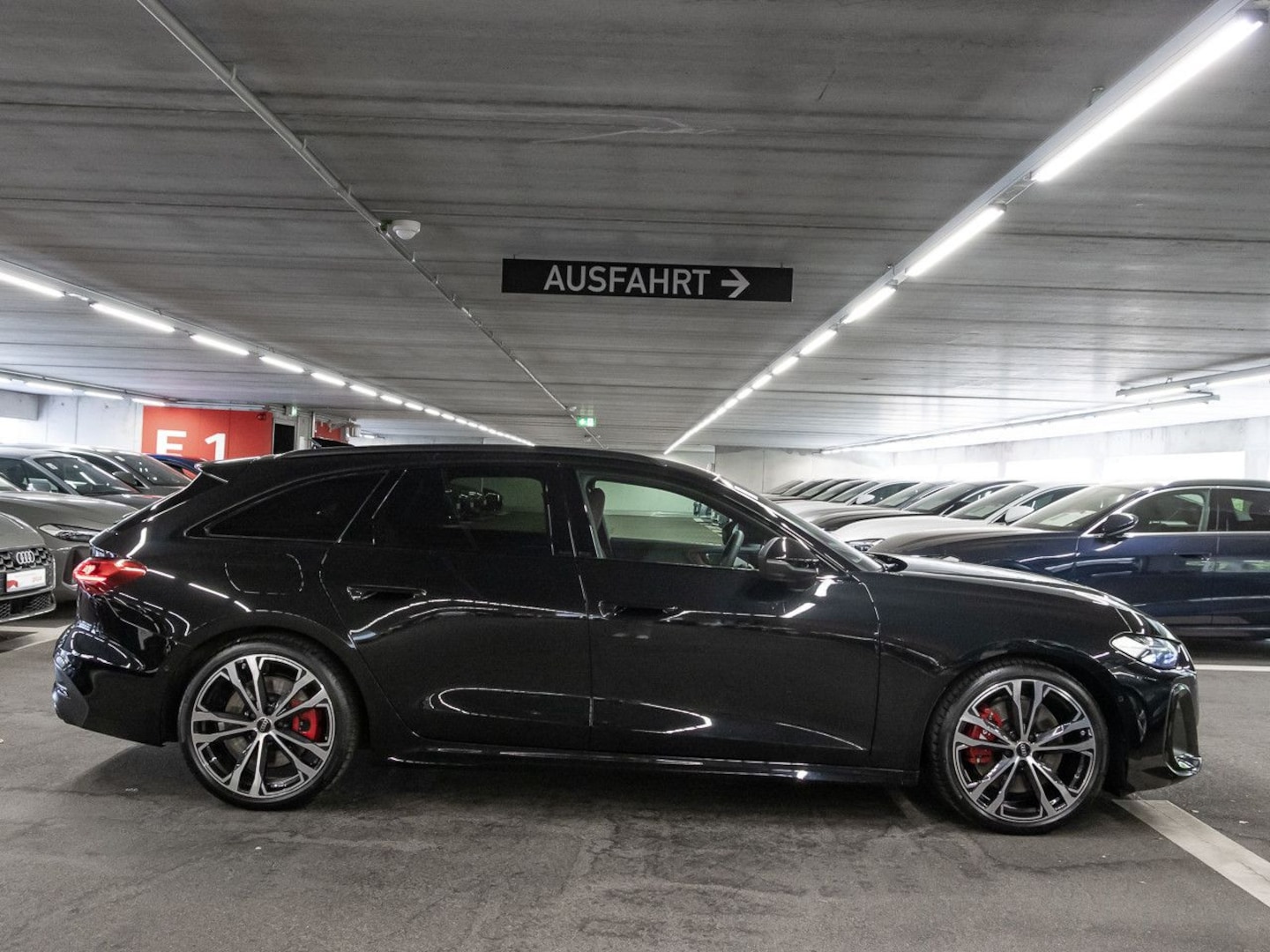 Bild über Audi S5 Avant TFSI 270 kW S tronic - für weitere Informationen kontaktieren Sie den Audi Partner