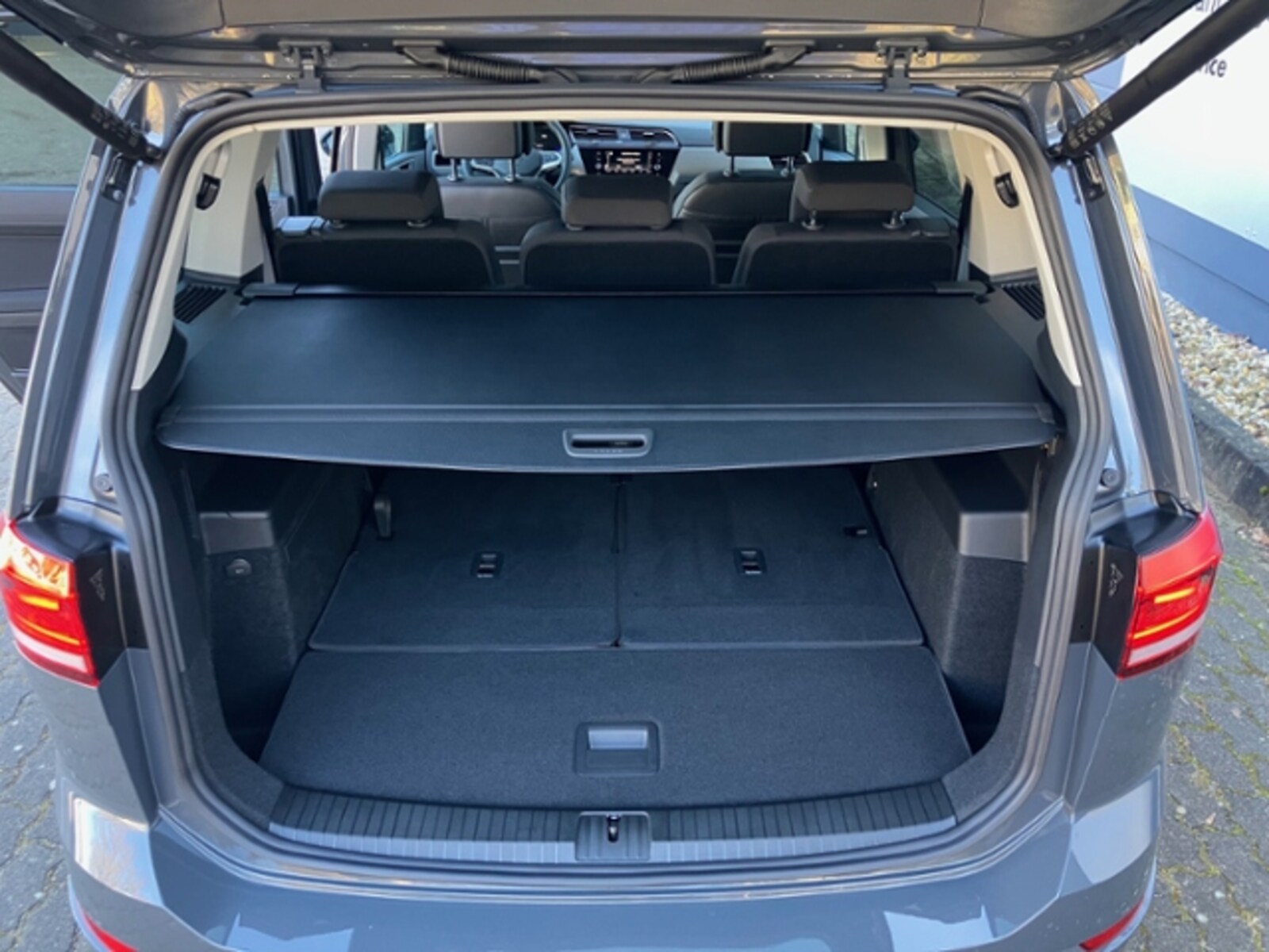 Volkswagen Touran – Bild 12