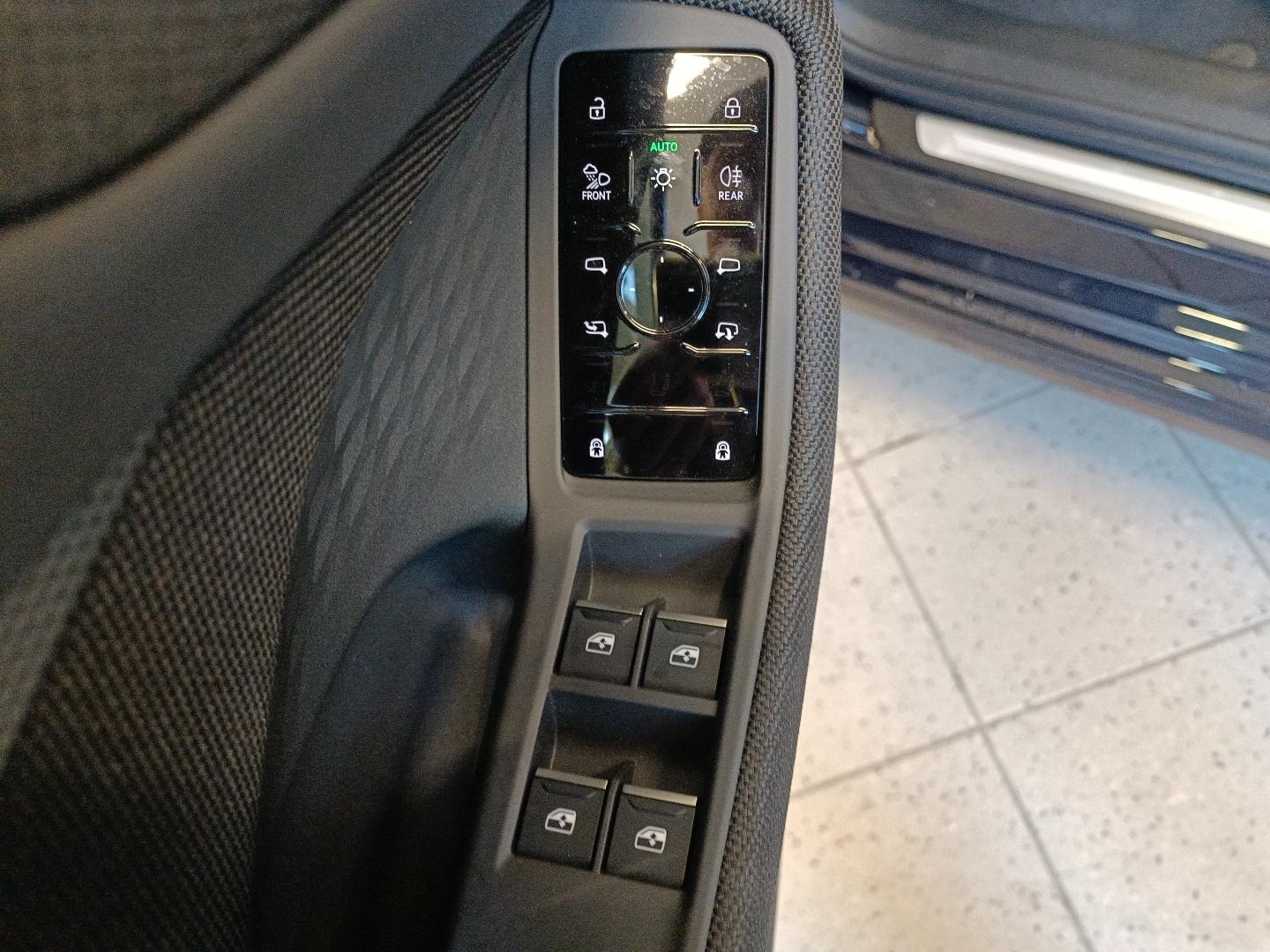 Bild über Audi A5 Avant TFSI S tronic - für weitere Informationen kontaktieren Sie den Audi Partner