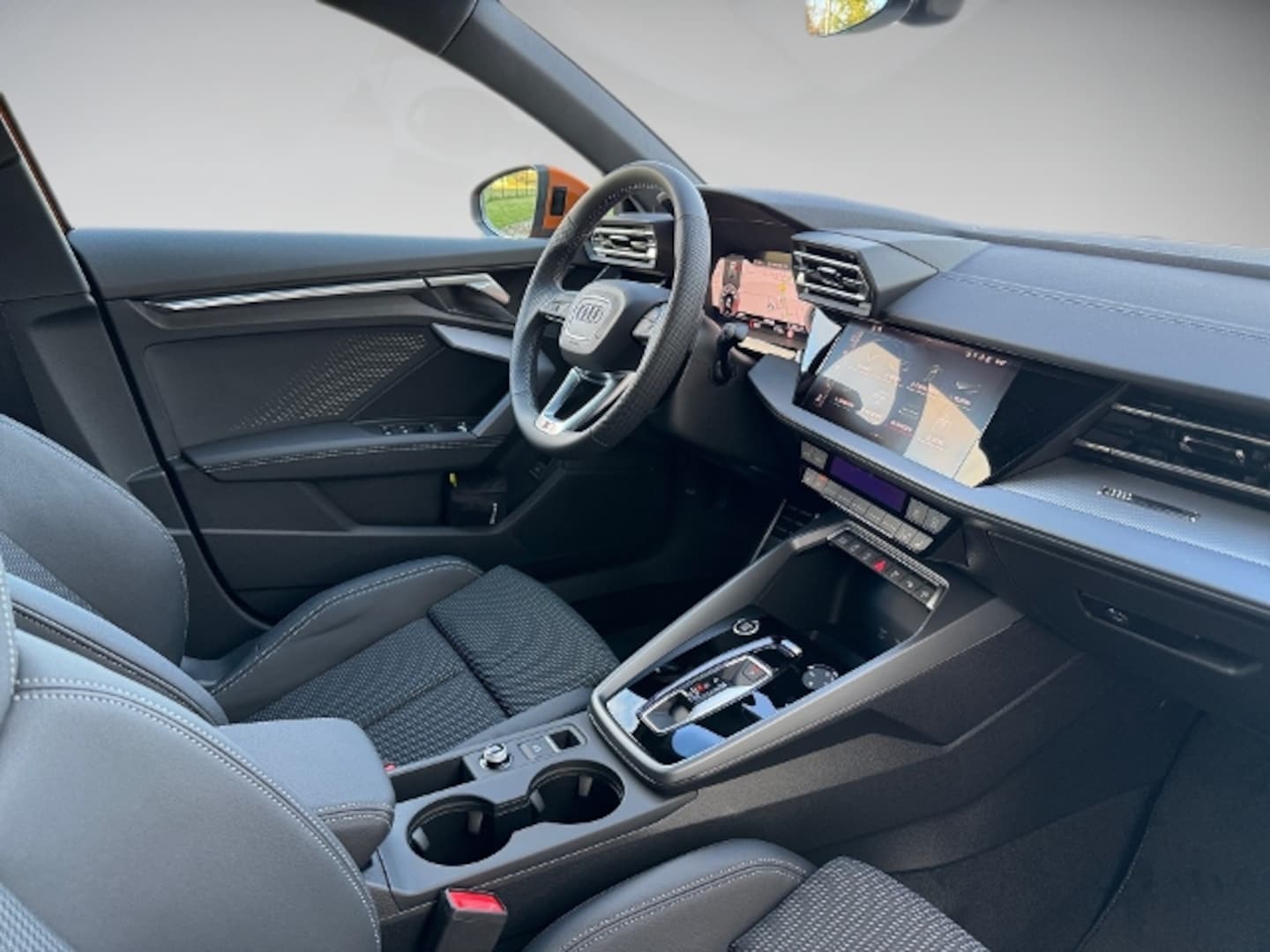 Bild über Audi A3 allstreet 35 TFSI S tronic - für weitere Informationen kontaktieren Sie den Audi Partner