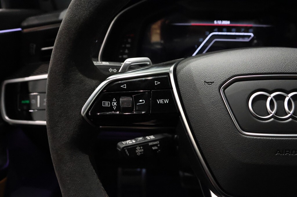 Bild som visar&nbsp;Audi RS 6 Avant&nbsp;RS 6 Avant performance 630 hk tiptronic - för mer information kontakta din Audi Partner