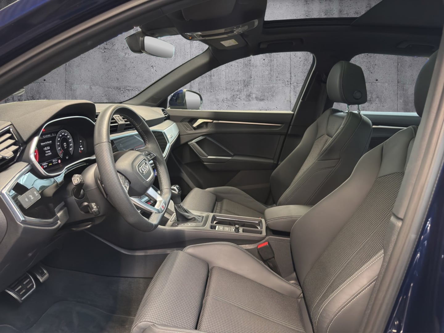 Bild über Audi Q3 S line 45 TFSI quattro S tronic - für weitere Informationen kontaktieren Sie den Audi Partner