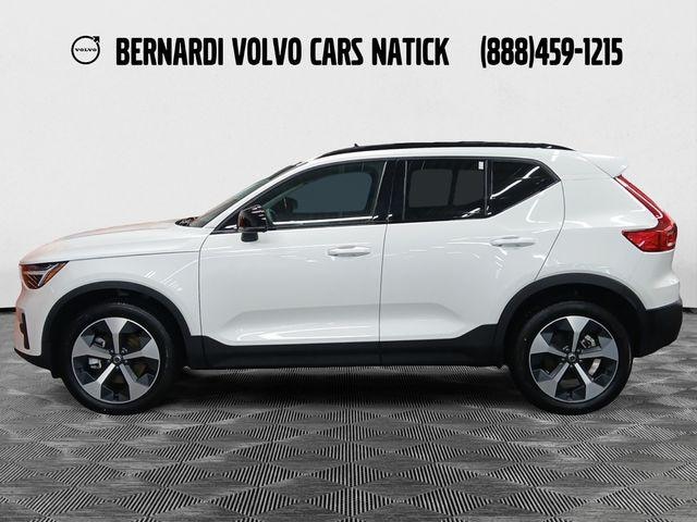 2026 Volvo XC40