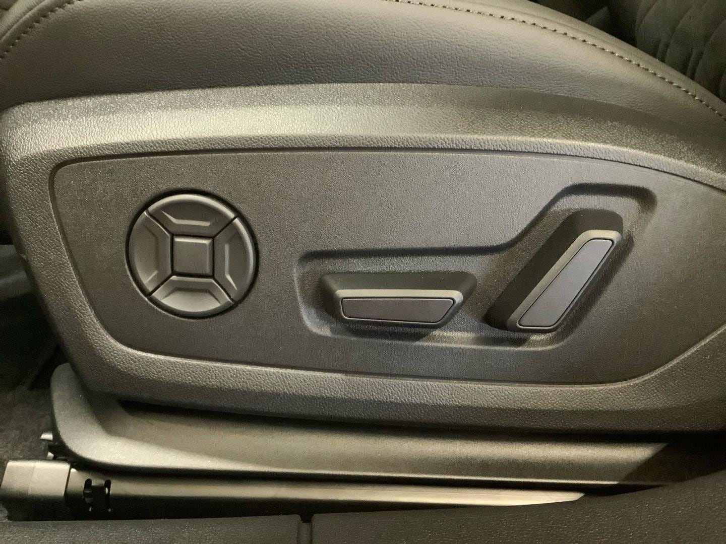 Bild über Audi RS 3 Sportback TFSI quattro 294 kW S tronic - für weitere Informationen kontaktieren Sie den Audi Partner
