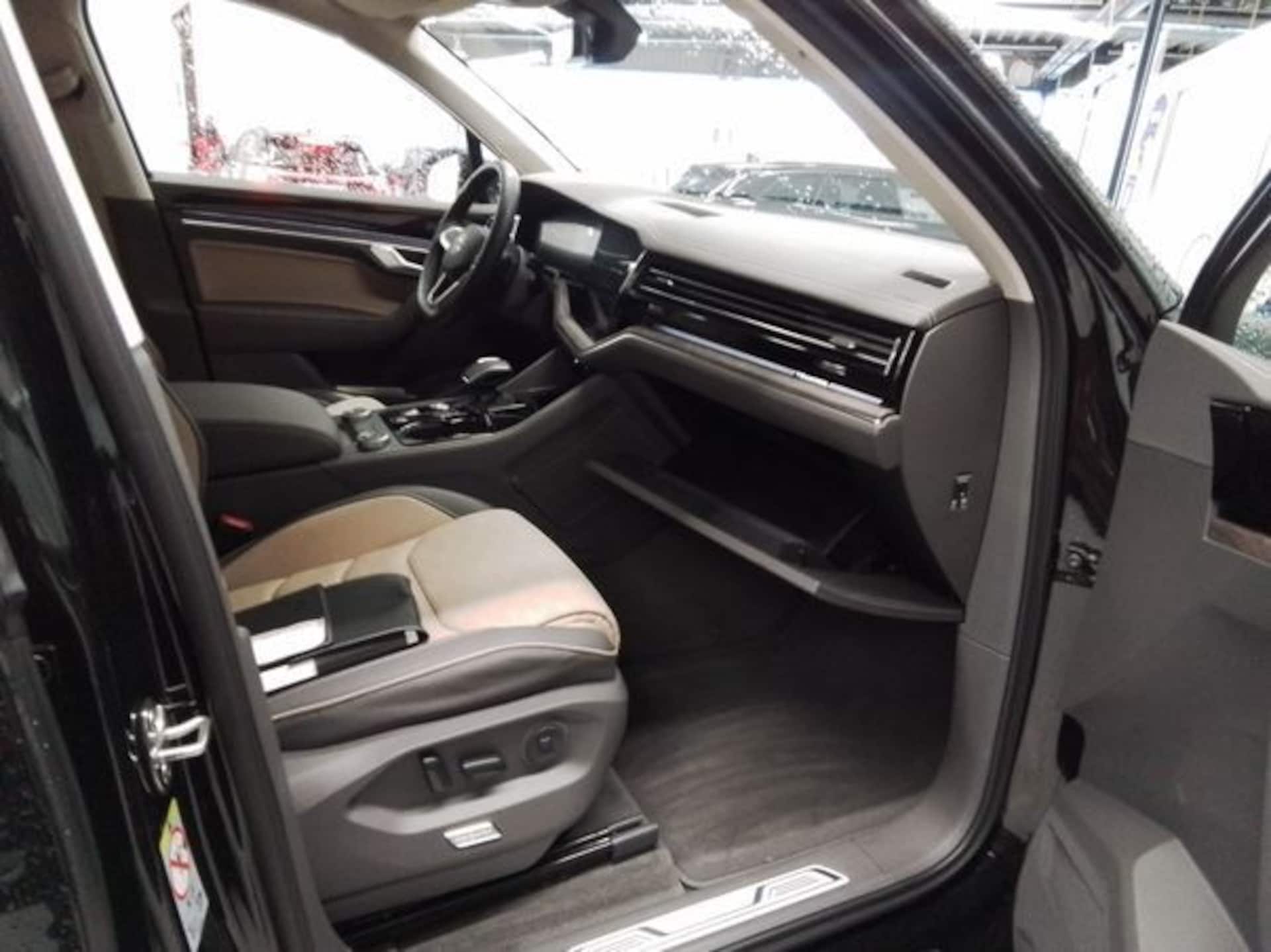 Volkswagen Touareg Elegance