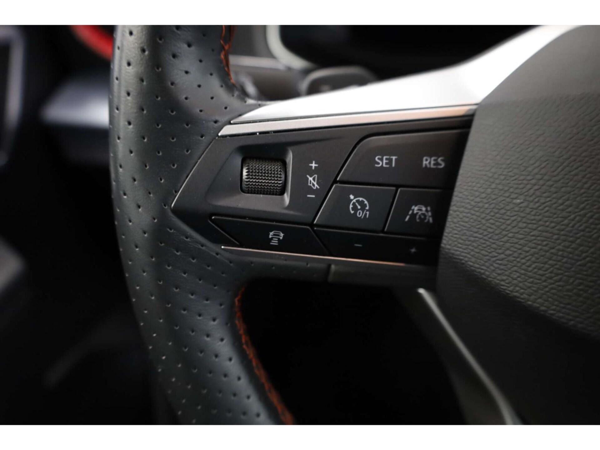 SEAT Arona FR