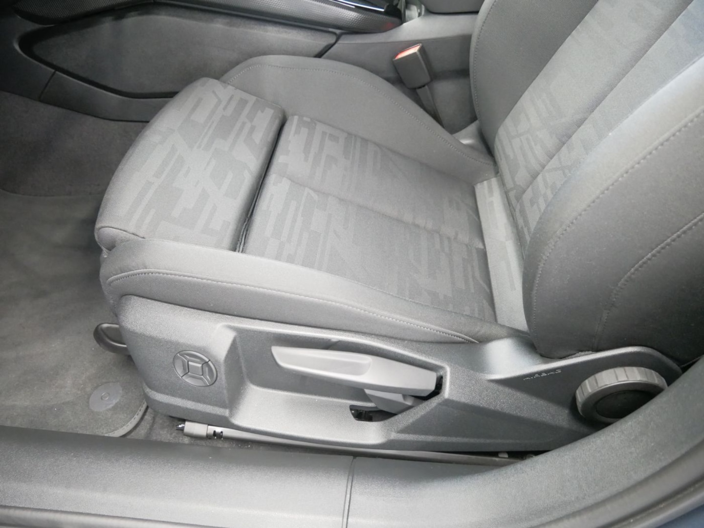 Bild über Audi A5 Limousine TFSI S tronic - für weitere Informationen kontaktieren Sie den Audi Partner