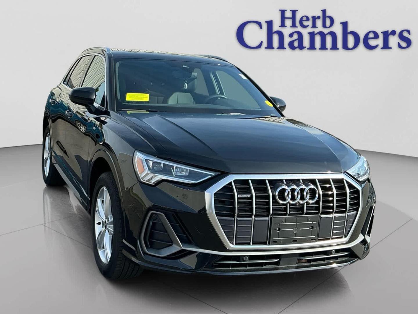 2023 Audi Q3 45 TFSI S Line Premium Plus quattro's photo
