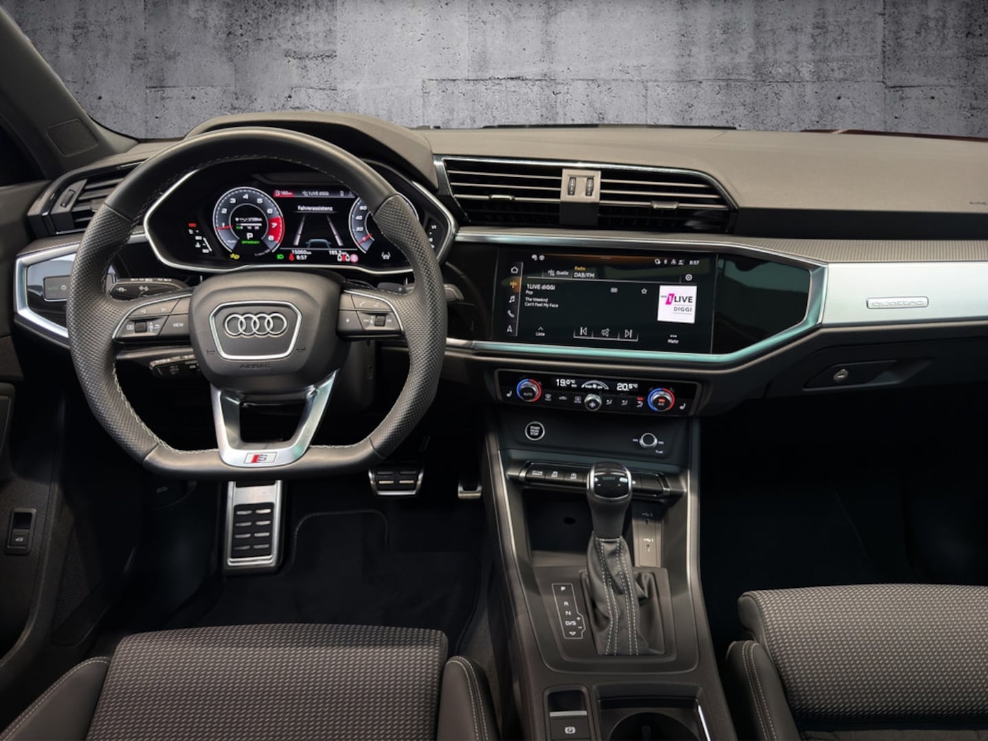 Bild über Audi Q3 S line 45 TFSI quattro S tronic - für weitere Informationen kontaktieren Sie den Audi Partner
