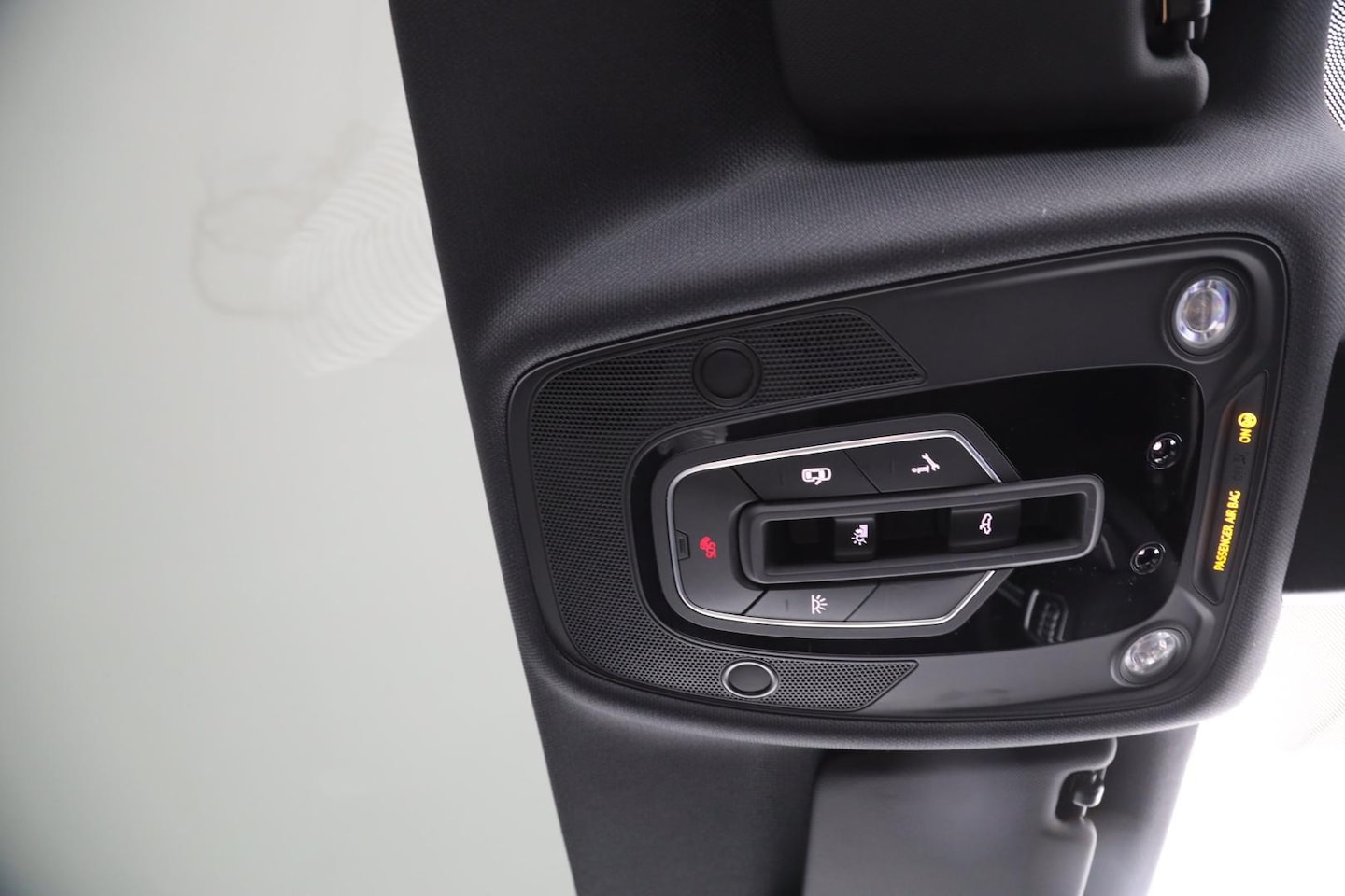Bild über Audi A4 Avant S line 45 TFSI quattro S tronic - für weitere Informationen kontaktieren Sie den Audi Partner