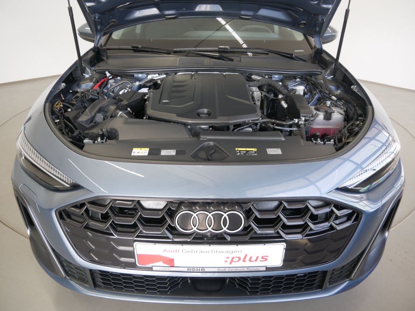 Bild über Audi A5 Limousine TFSI S tronic - für weitere Informationen kontaktieren Sie den Audi Partner