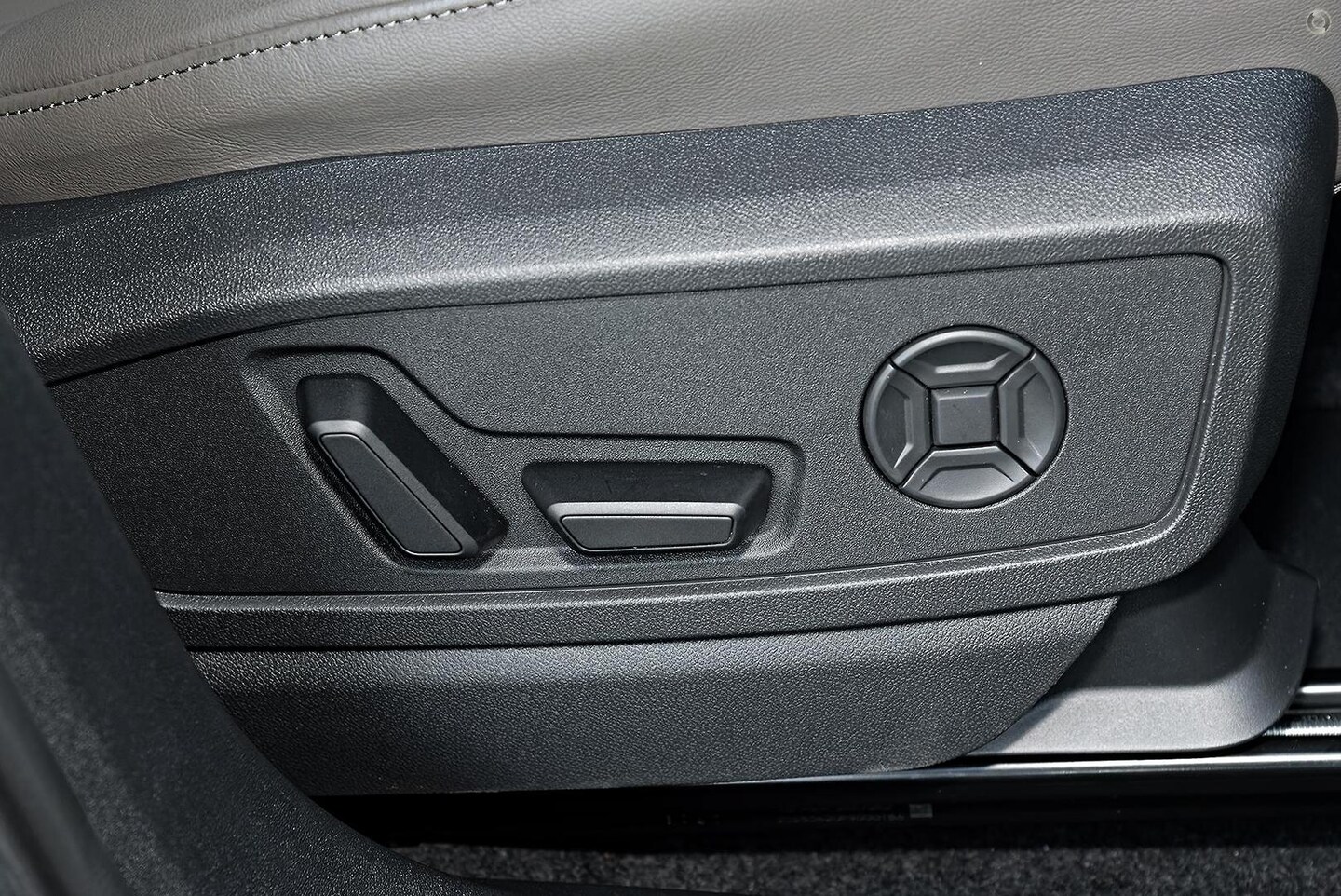 Image about Audi Q5 Sportback TDI quattro 150 kW